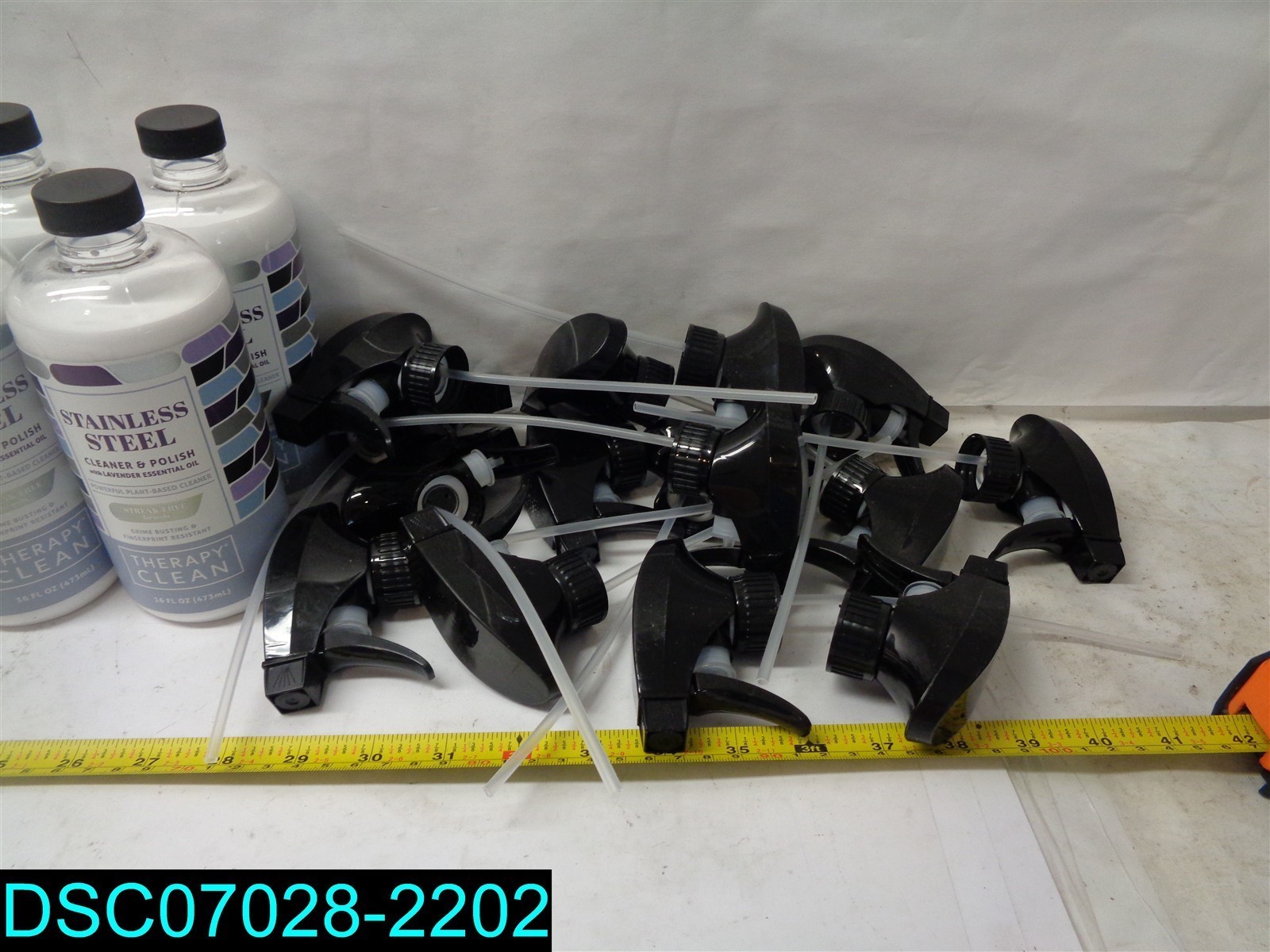 QTY=256oz: (16 X 16oz) Therapy Clean Stainlees Steel Cleaner and Polish