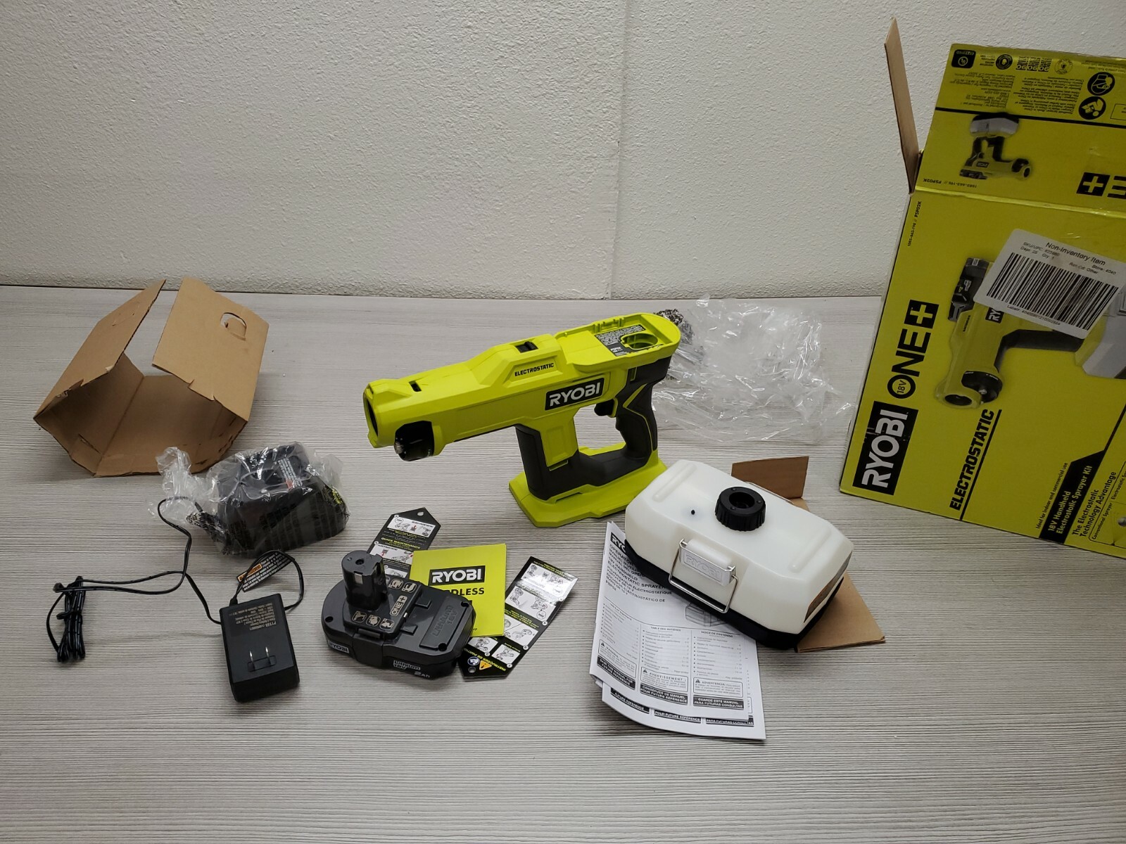 RYOBI ONE+ 18V Cordless Handheld Electrostatic Sprayer Kit with (1) 2.0 Ah Batte