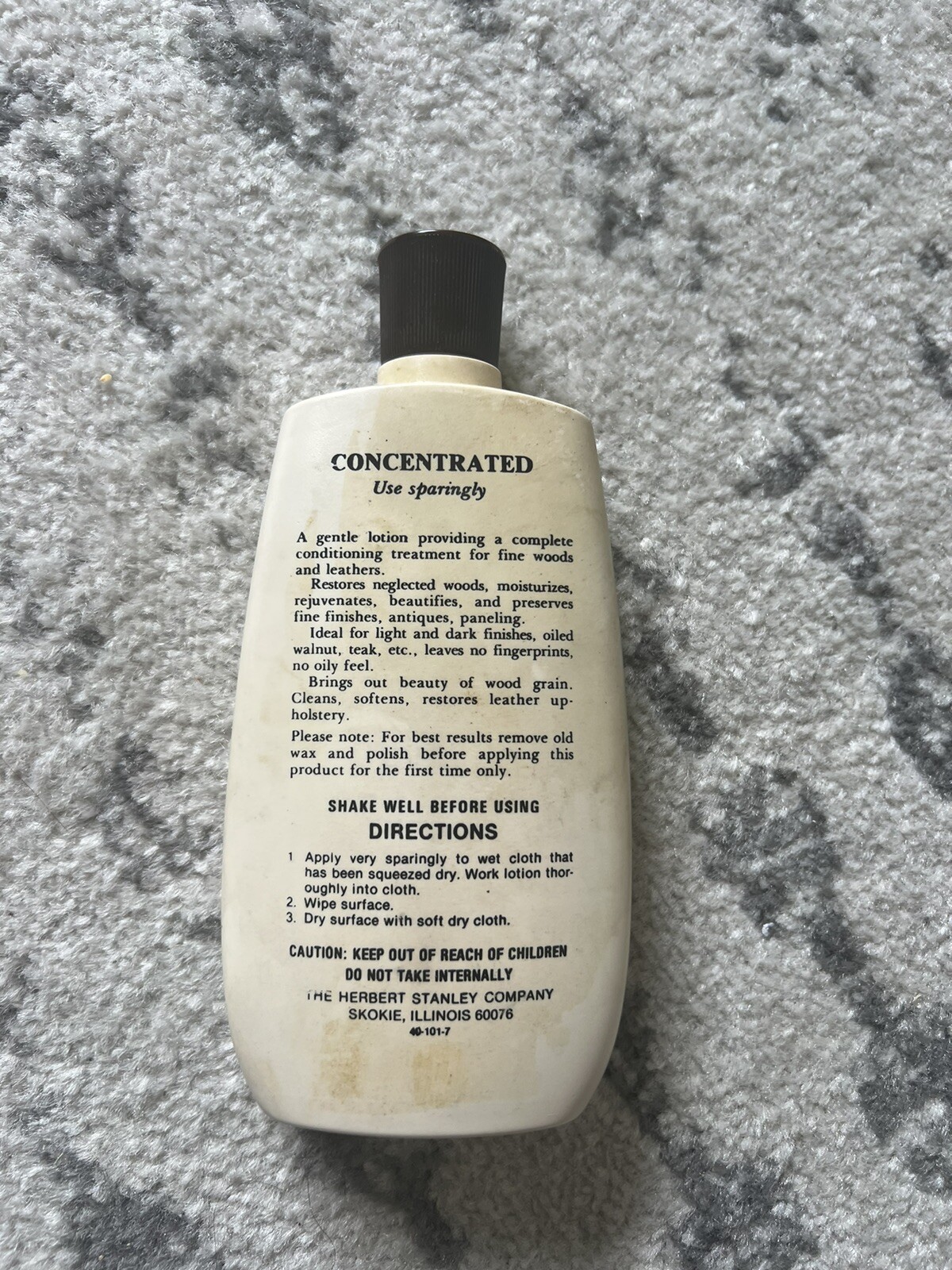 Weiman Furniture Cream Vintage 8 Fl Oz Bottle 75% Full
