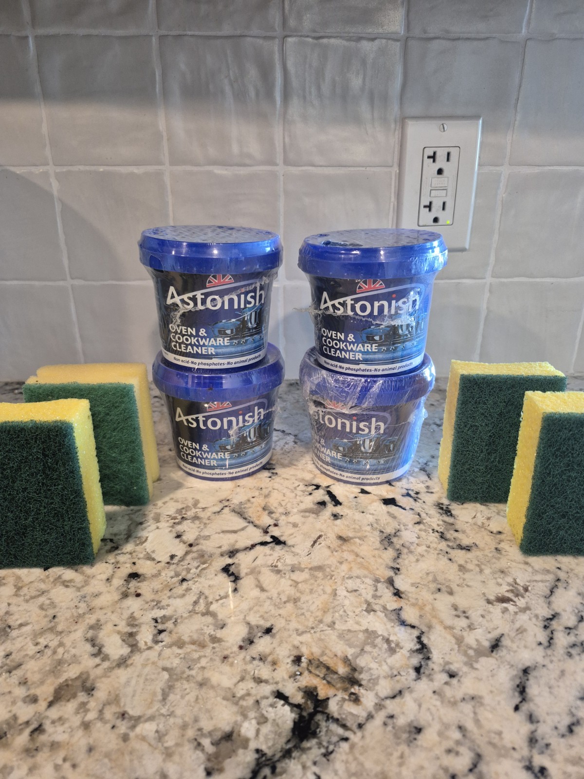 8 PACK Lot Astonish Oven Cookware Cleaner Cleaners 4 x 17 oz + 4 Scrubbers