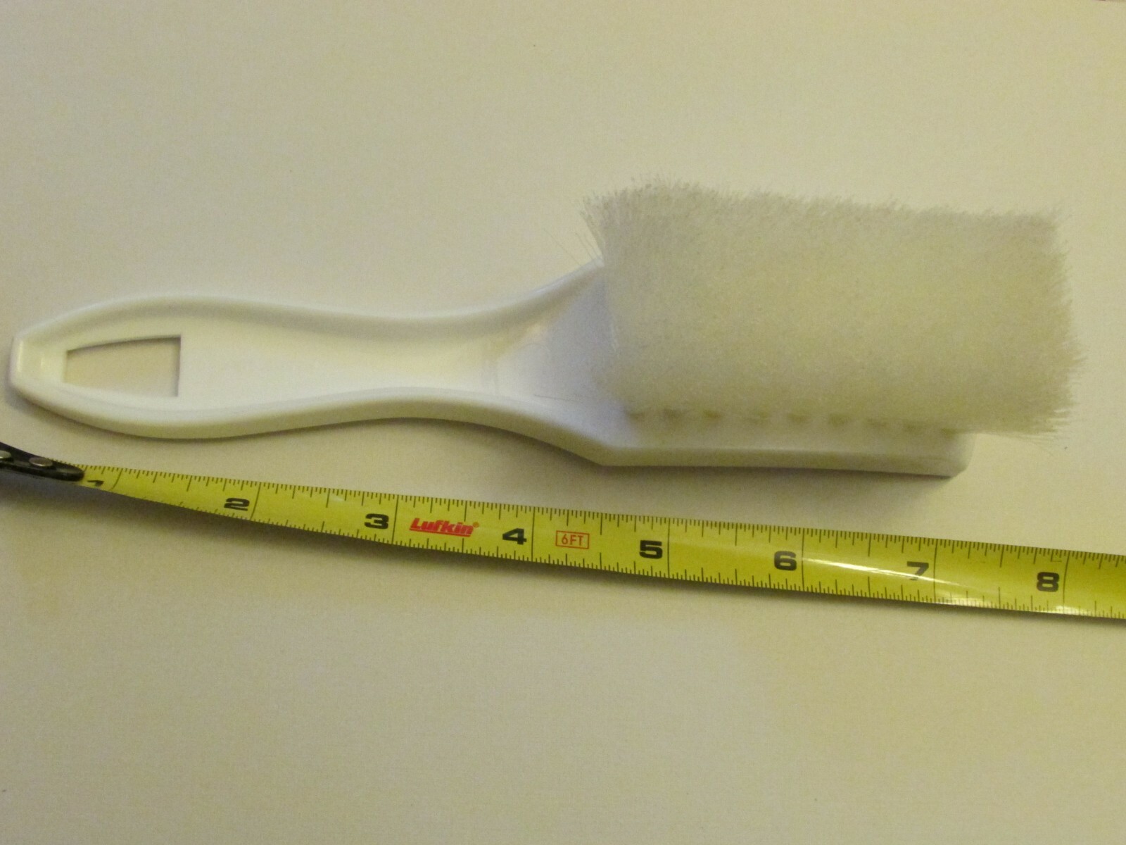 Soft Utility White Brush -7″Length J02000