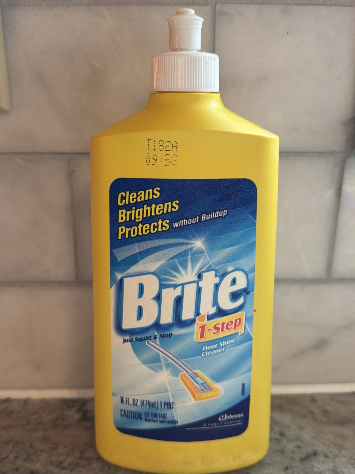 Brite 1 Step Floor Shine Cleaner 16 fl. oz. Discontinued NOS SC Johnson
