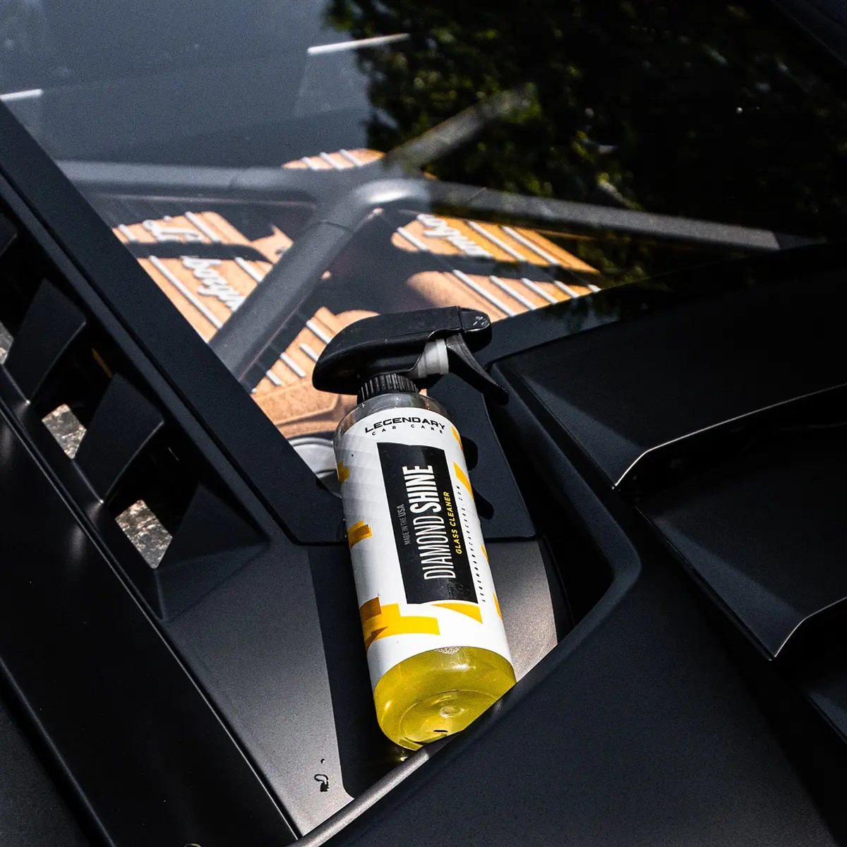 Legendary Diamond Shine Glass Cleaner – No-Streaks – Added Clarity – Tint Safe –