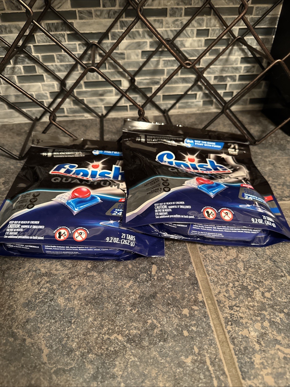 Finish POWERBALL QUANTUM Dishwasher Detergent Diamond Shine Advance Cleaner (2)