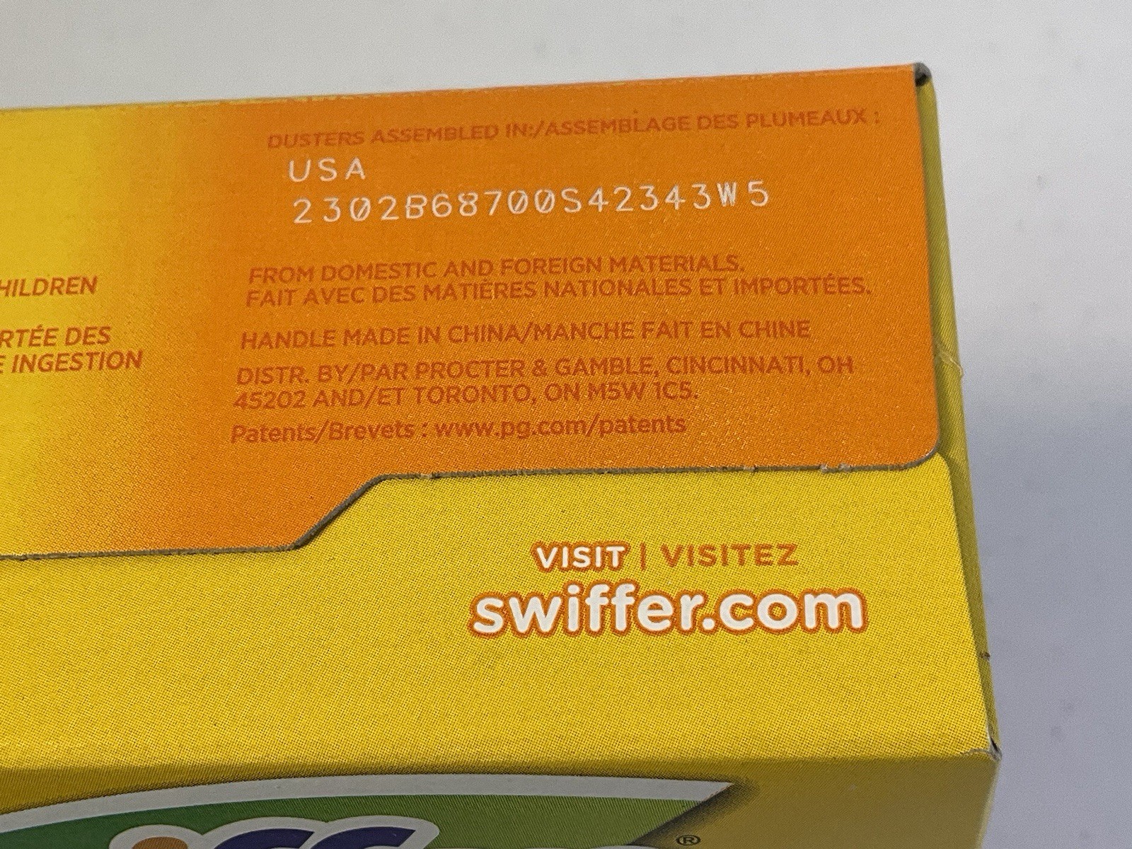 SWIFFER Dusters Kit. x1 Wand. x5 Dusters. Unscented. NEW.