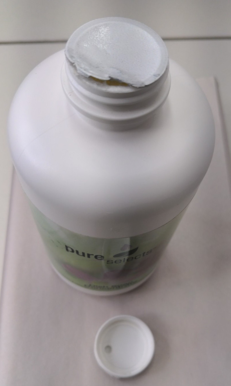 Pure Selects Dish Soap Concentrate 32 fl. oz./1 qt. Seal Broken