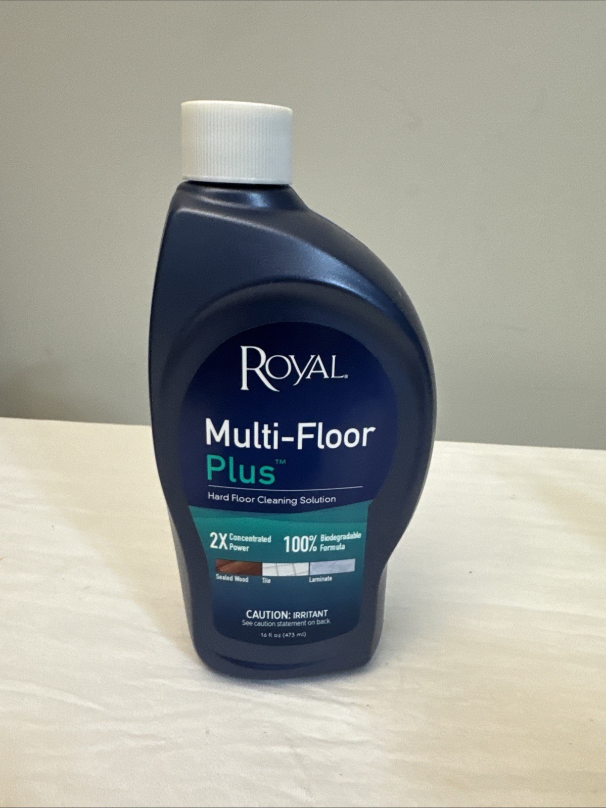 ROYAL MULTI-FLOOR PLUS HARD FLOOR CLEANING SOLUTION 16oz Hoover