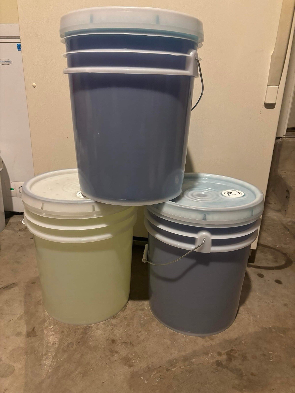 5gallon Buckets Of Detergent