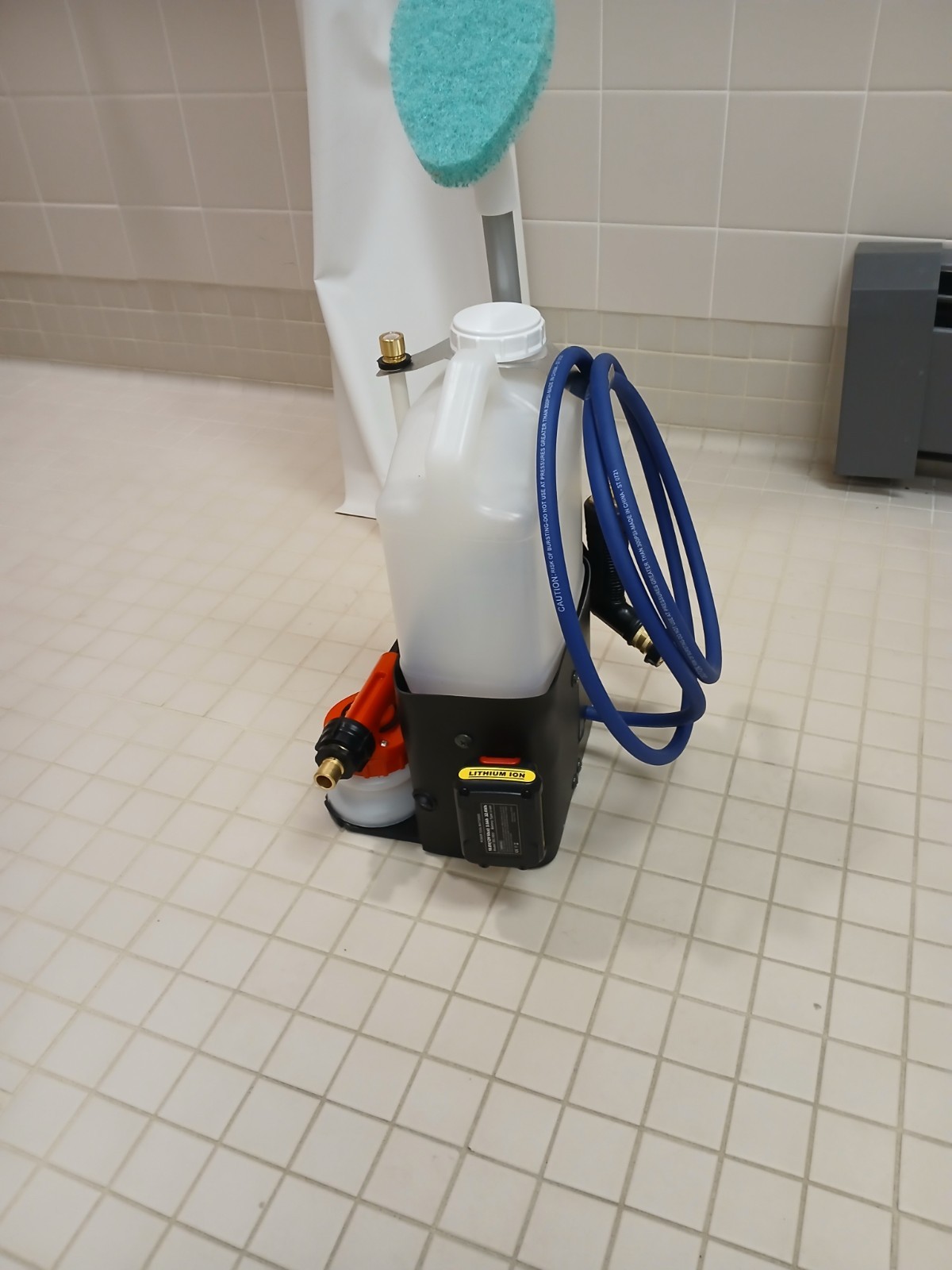Battery Powered Shower Cleaner