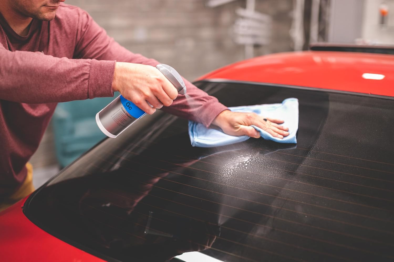 Glass Cleaner – Effortlessly Removes Stubborn Dirt, Oil, Grease, Insects, and Re