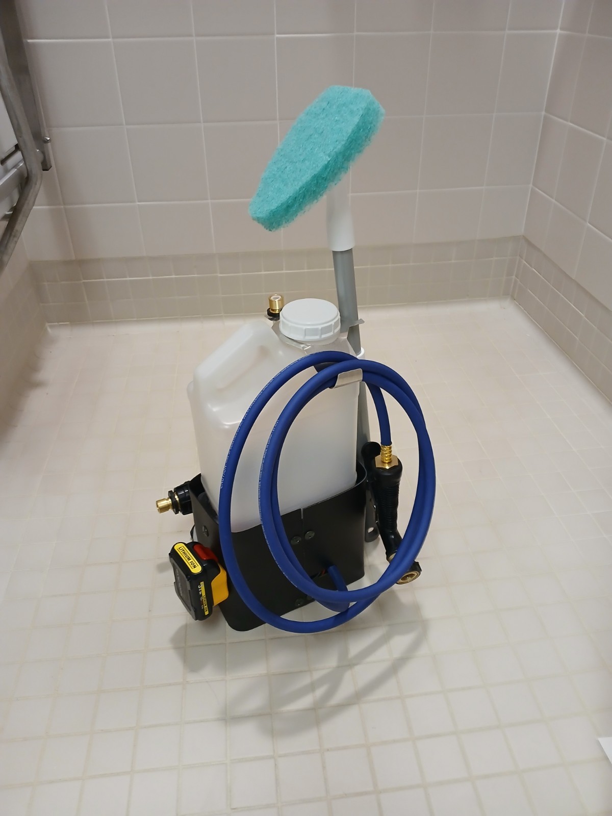 Battery Powered Shower Cleaner