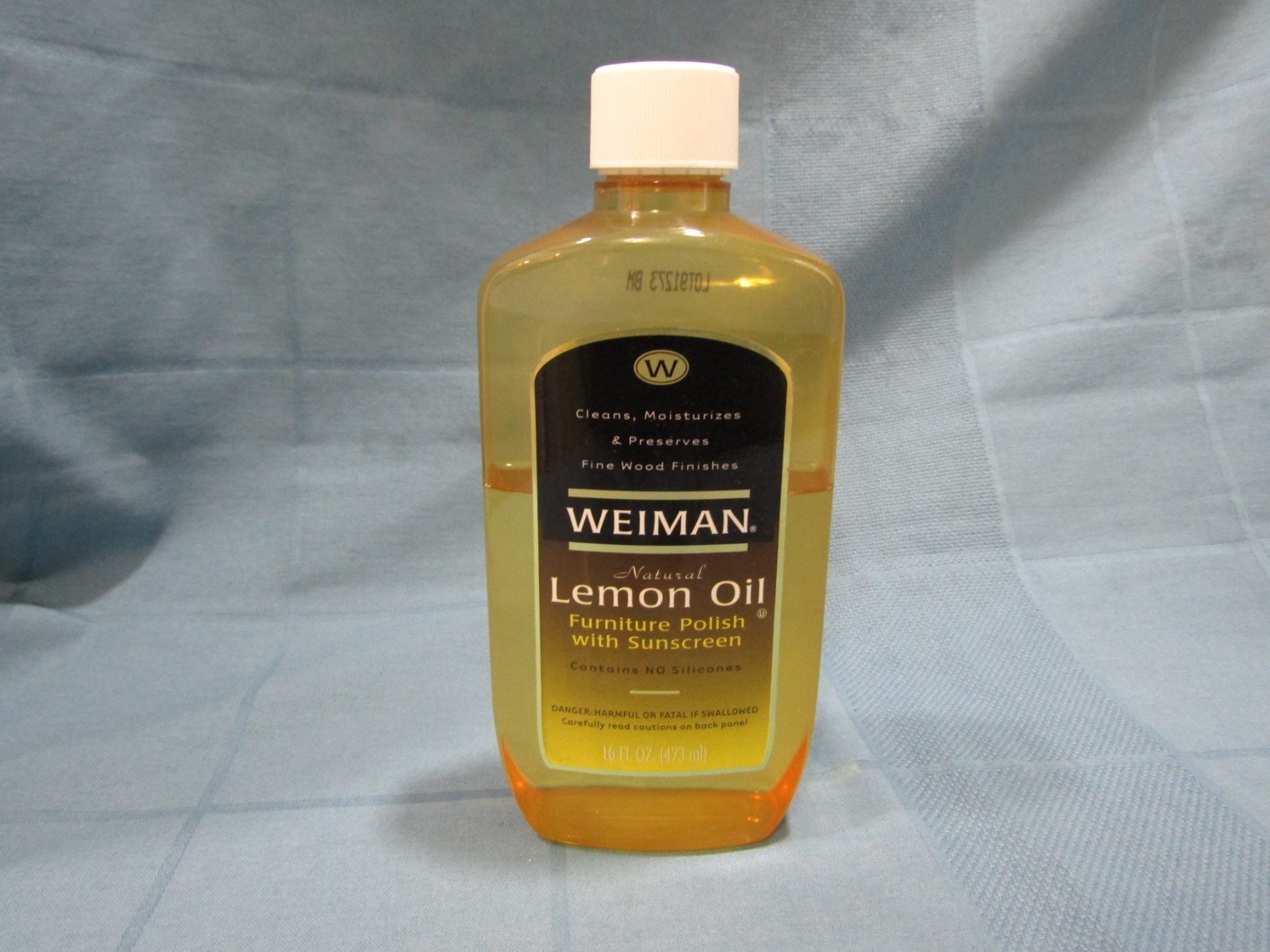 Weiman Lemon Oil Furniture Wood Polish with Sunscreen 16 Oz Bottle – 10.5 oz. R