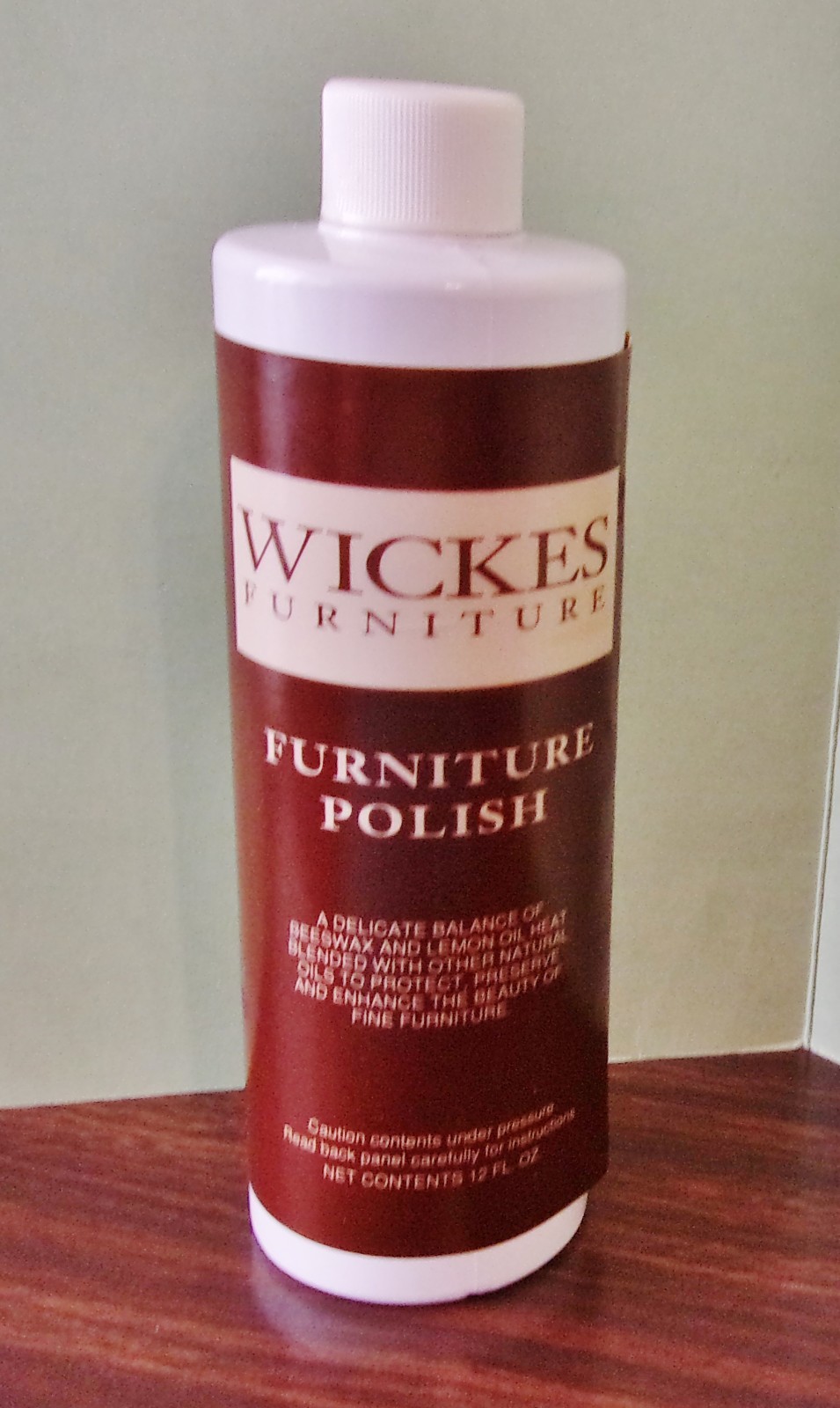 Wickes Furniture Polish Beeswax and Lemon Oil Blend – 12oz
