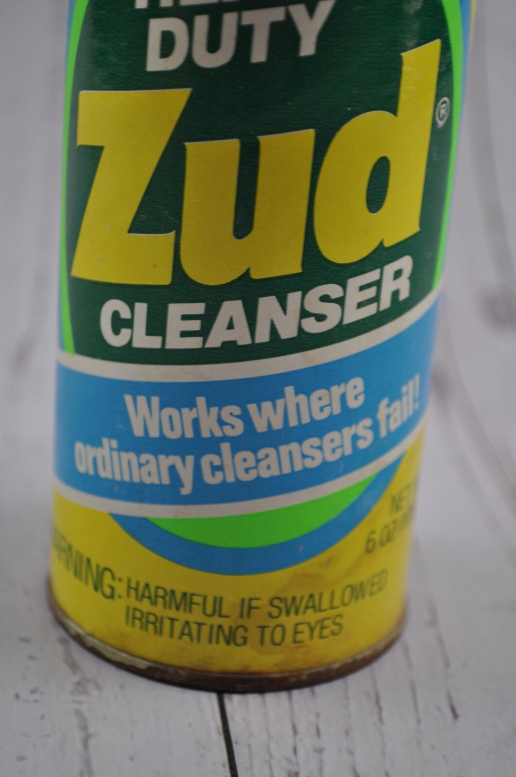 Vintage ZUD Heavy Duty Cleanser 6 Oz. Can Open Prop Display