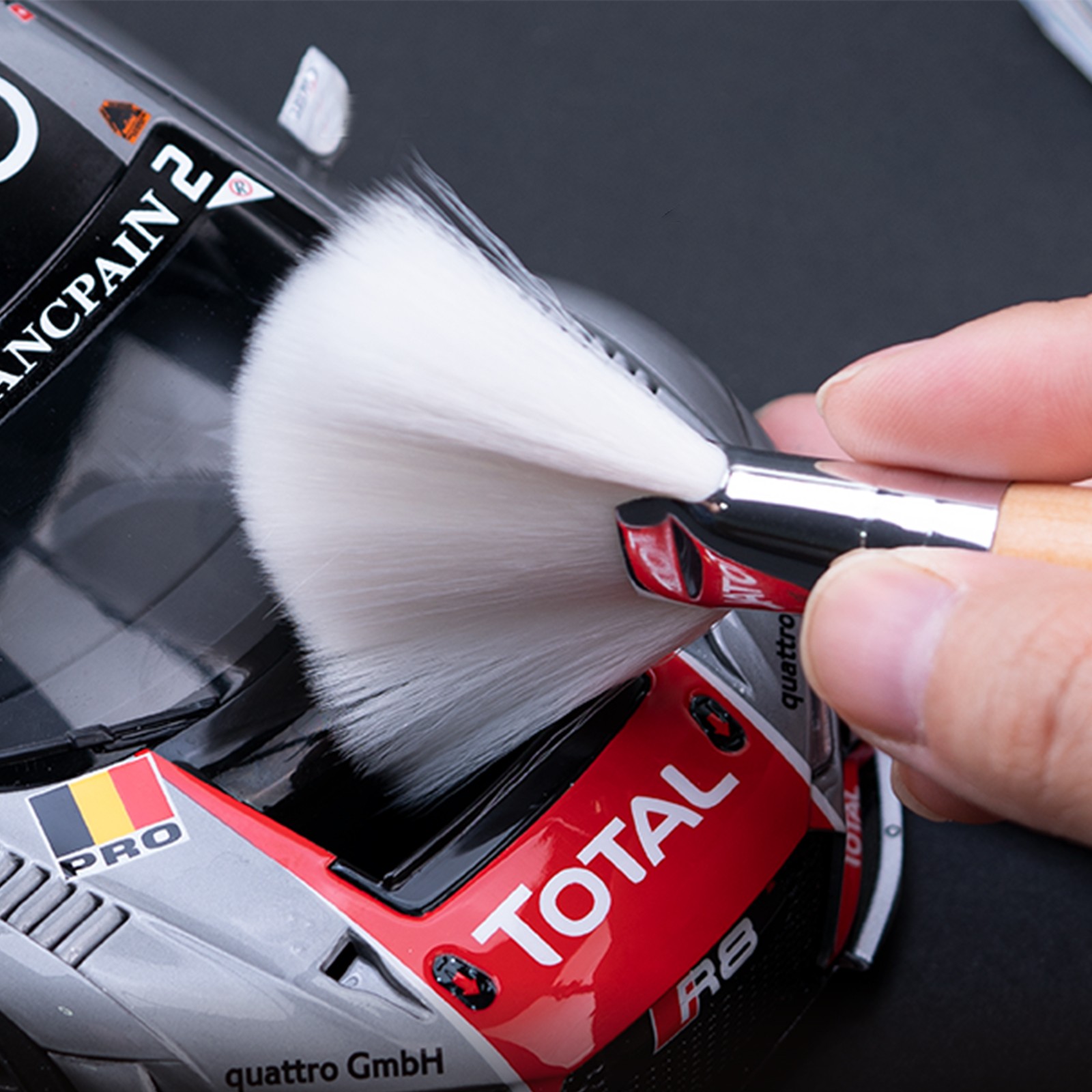 Model Grooves Clean Dust Removal Brush for Gundam/Military Models Hobby Tools H