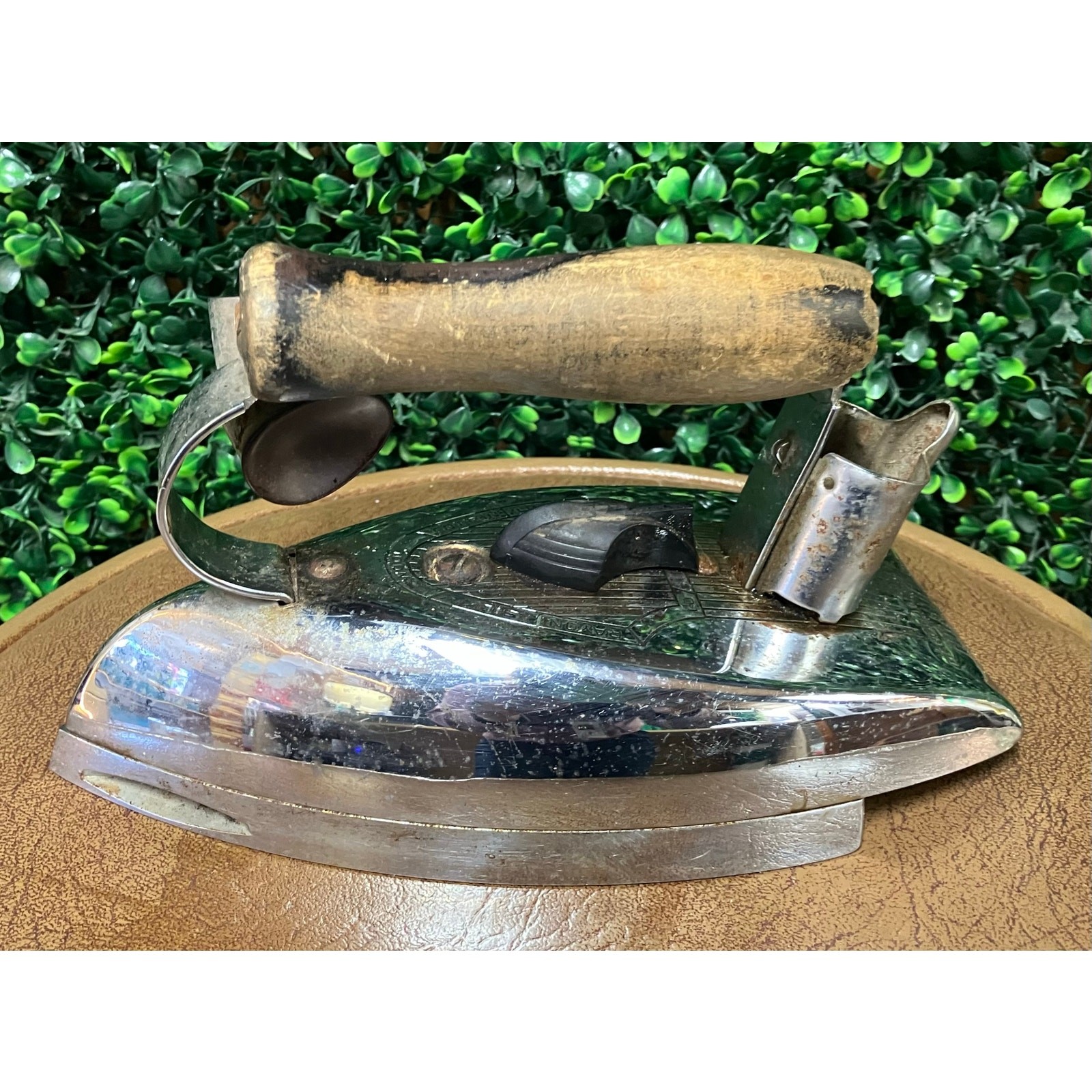 Vintage General Electric Electric Clothes Iron