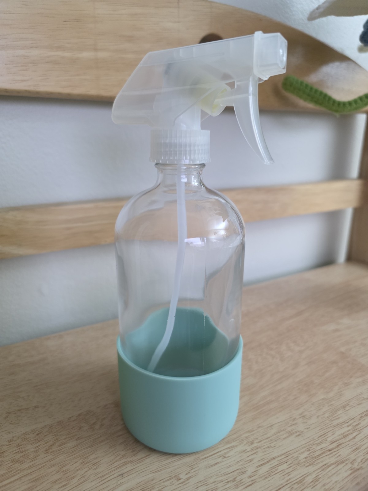 NEW Grove Collaborative 16 oz Glass Spray Bottle Silicone SeaFoam Teal Sleeve