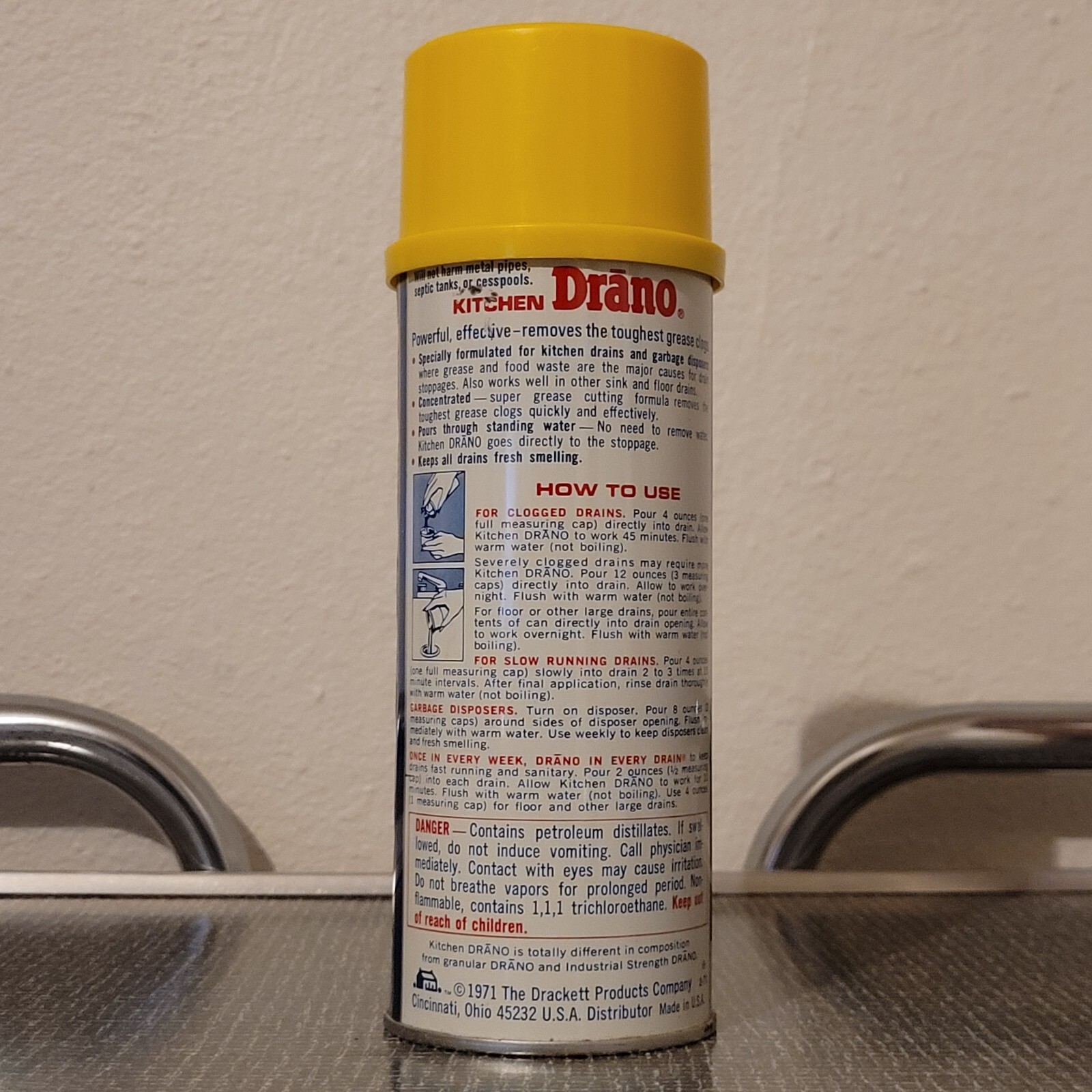 NOS VTG KITCHEN Drano Liquid Drain & Disposer Cleaner Metal Cone Top Can 1971