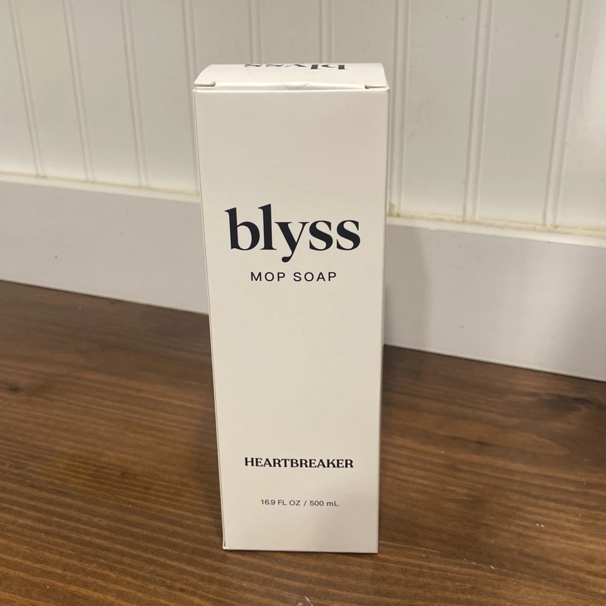 Blyss Mop Soap Heartbreaker 16.9 Fl Oz The bittersweet aroma of roses Scent