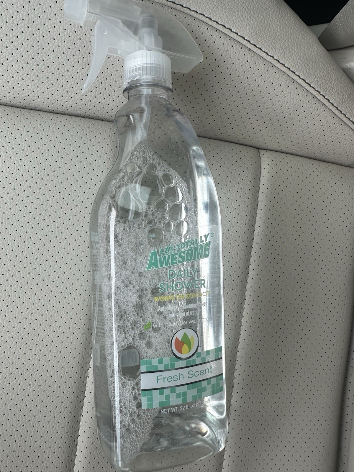 LAs Totally Awesome Daily Shower Cleaner Fresh Scent 32oz New
