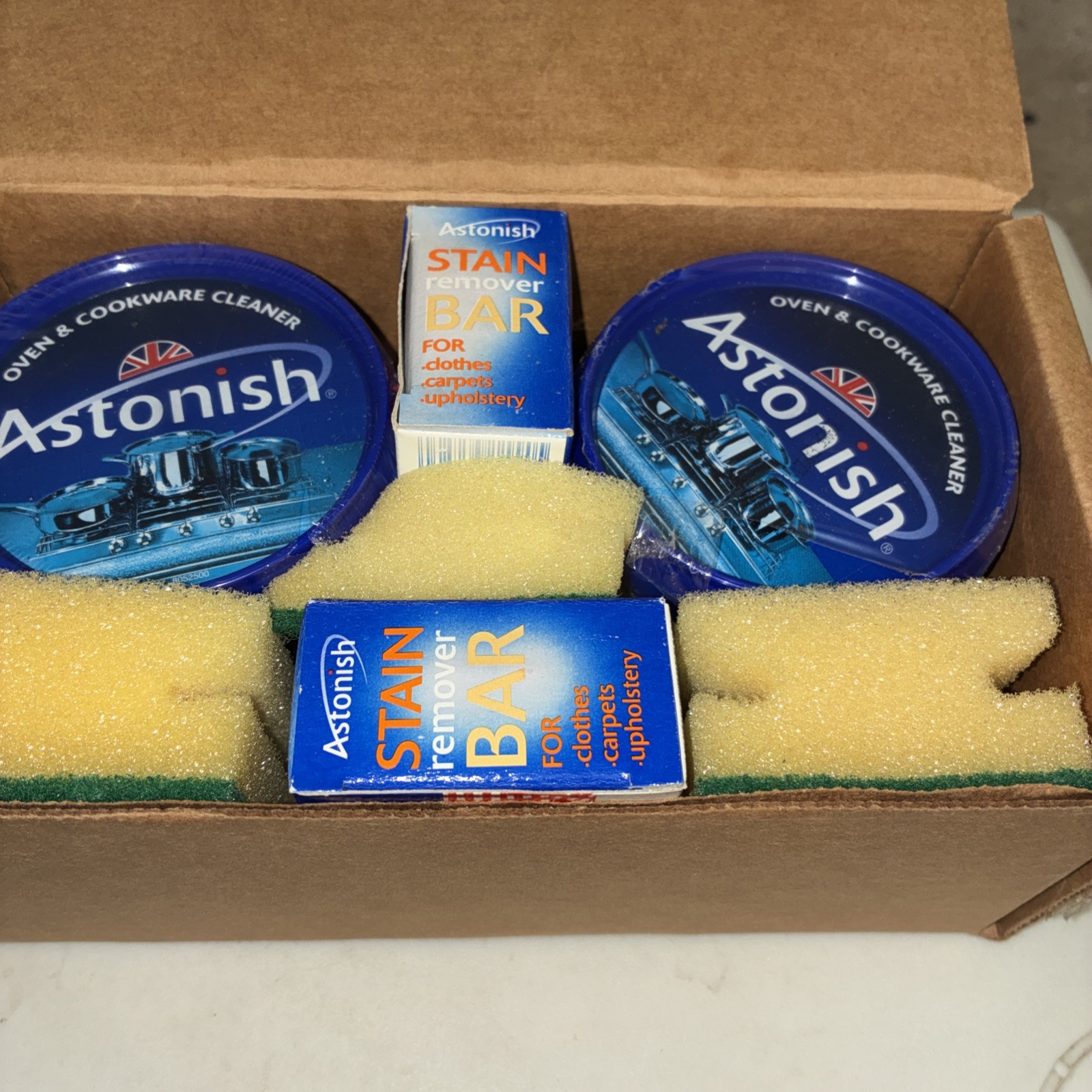 Astonish Oven And Cookware Cleaner With 2 Bars And 3 Sponges