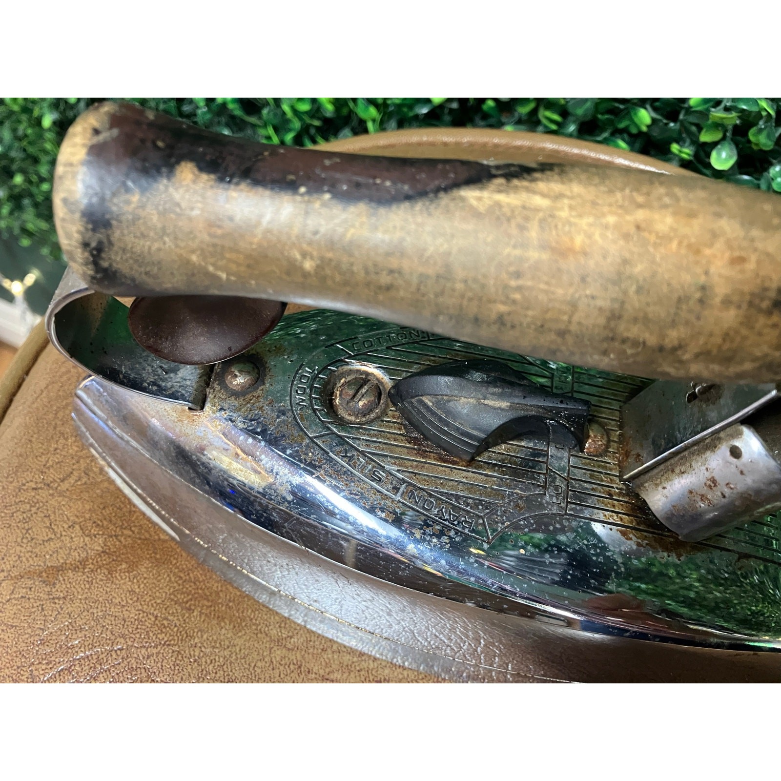 Vintage General Electric Electric Clothes Iron