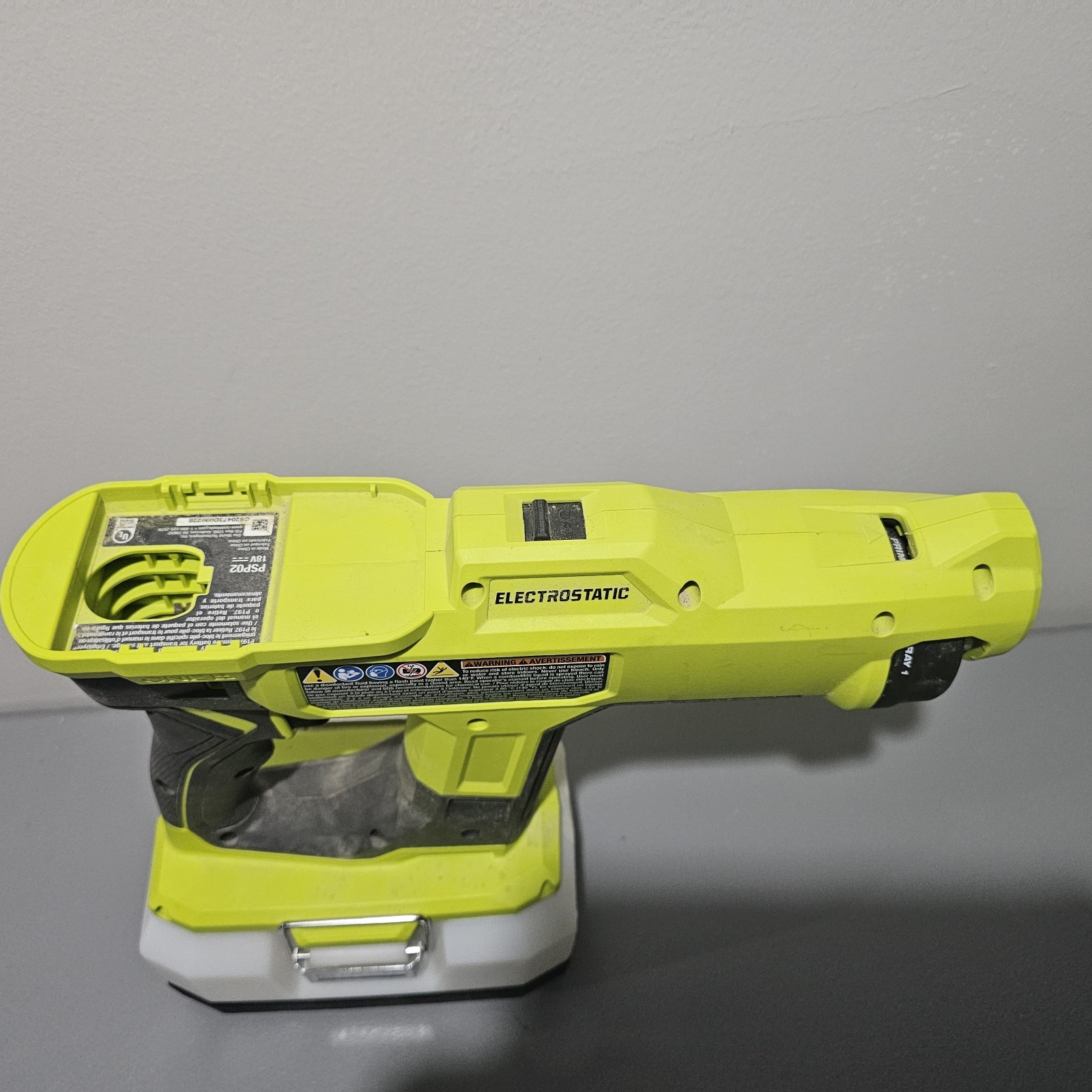 RYOBI ONE+ 18V Cordless Electrostatic Handheld Sprayer PSP02 0.5 Gal Tank
