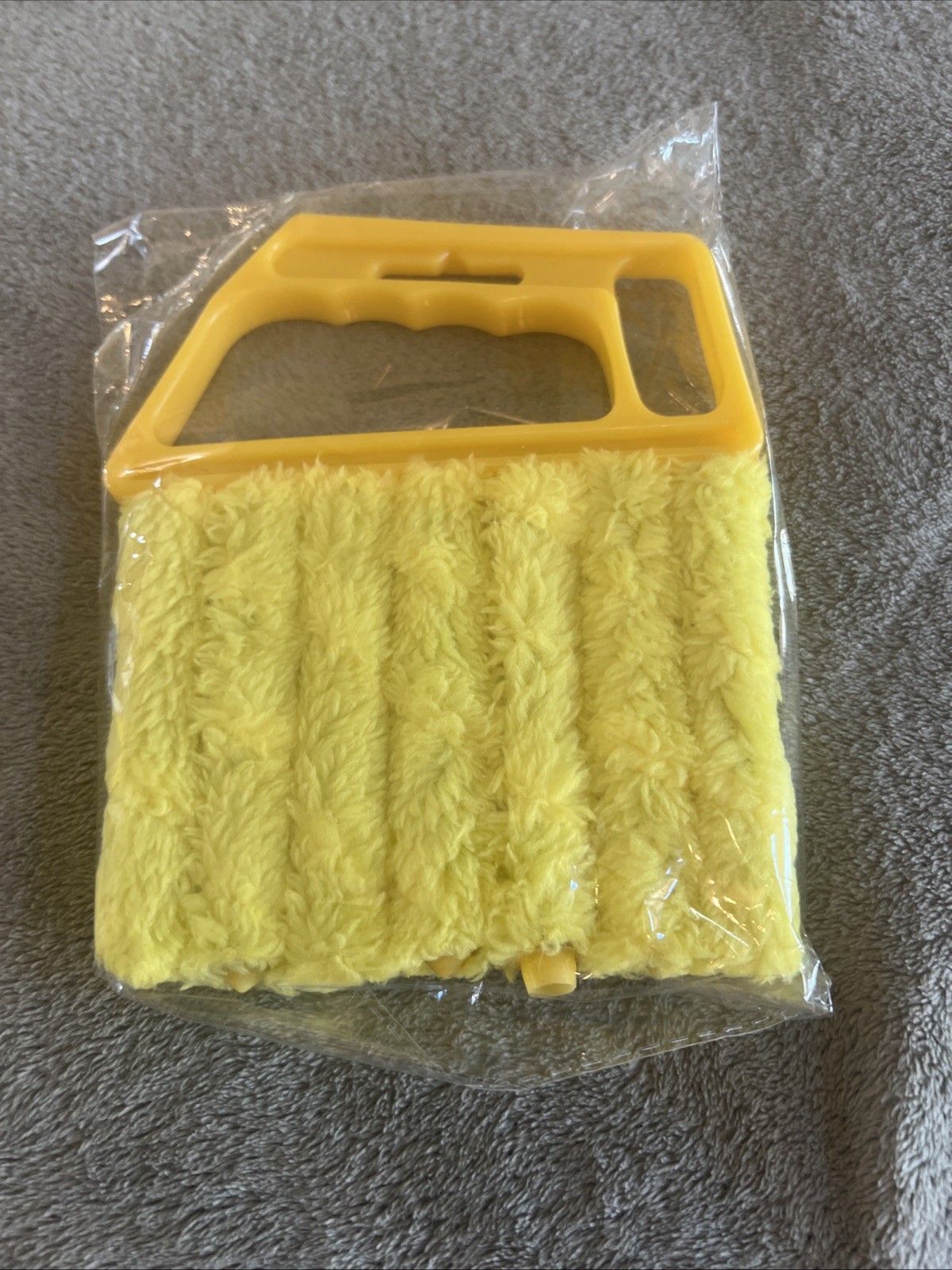Blinds Cleaning Brush 7-Slot Duster for Window Blinds, Air Vent, Car & Home Dust
