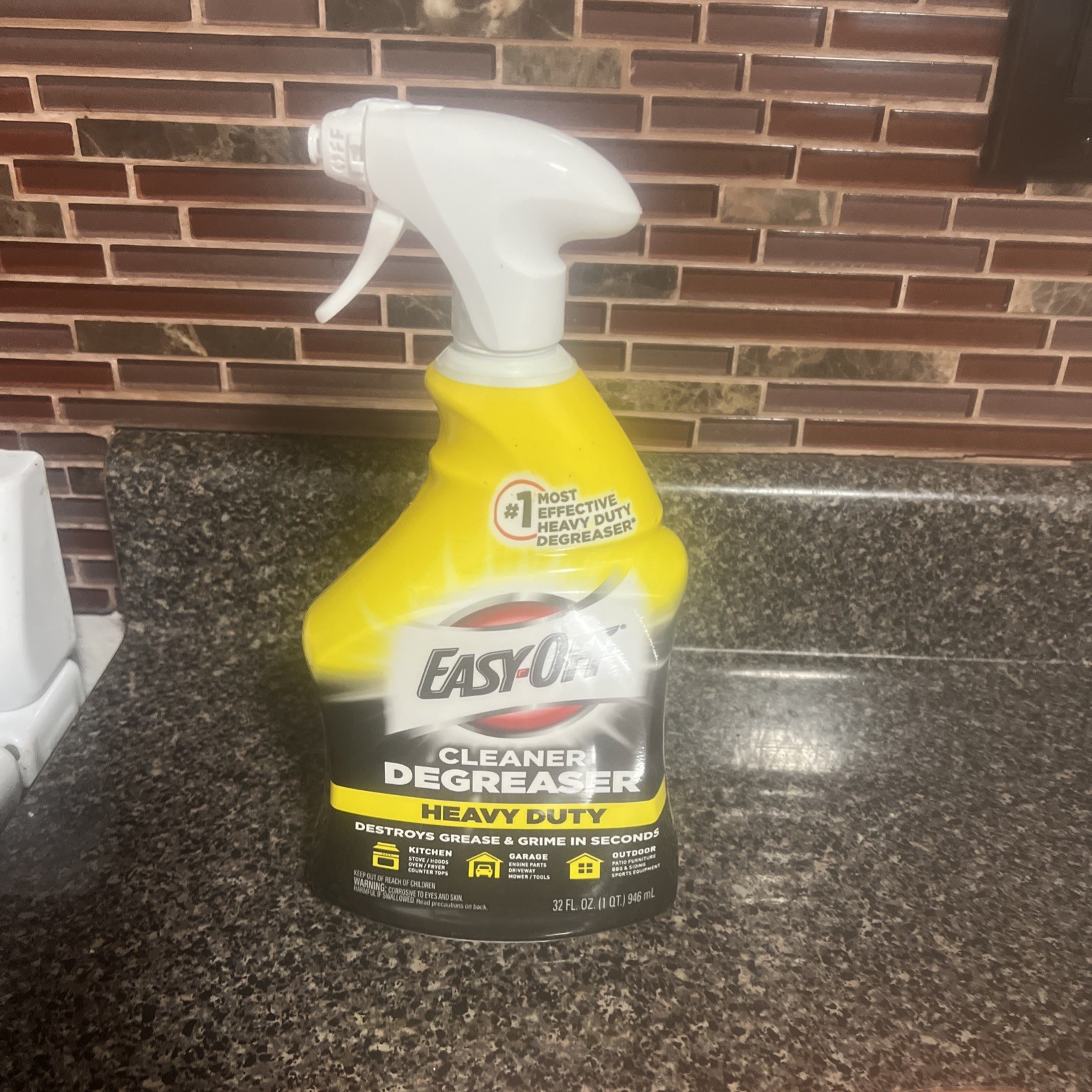 Easy-Off Heavy Duty Kitchen Degreaser Cleaner Spray 32 oz, GREAT PRICE