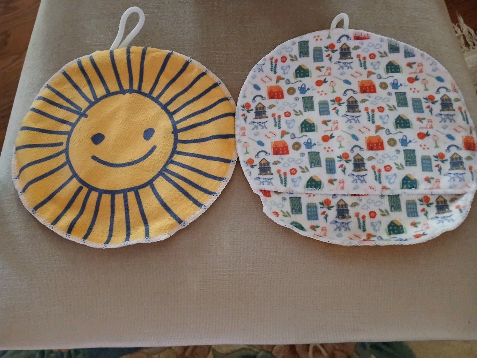(2) Beekman 1802 Happy Place SUN 7.5″ MICROFIBER CLEANING MITTS UNUSED w / LOOP