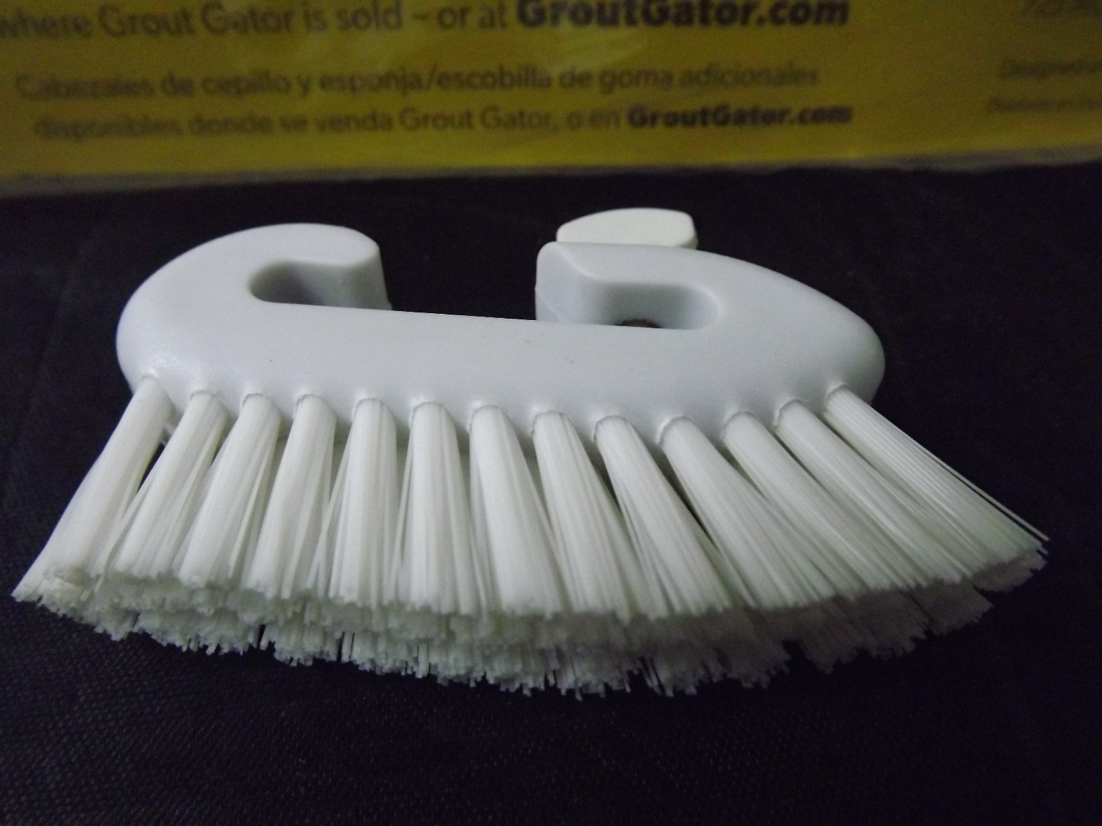 NEW Grout Gator Cleaning Brush Tub Tile Mildew PROFESSIONAL PLUS Extra Head