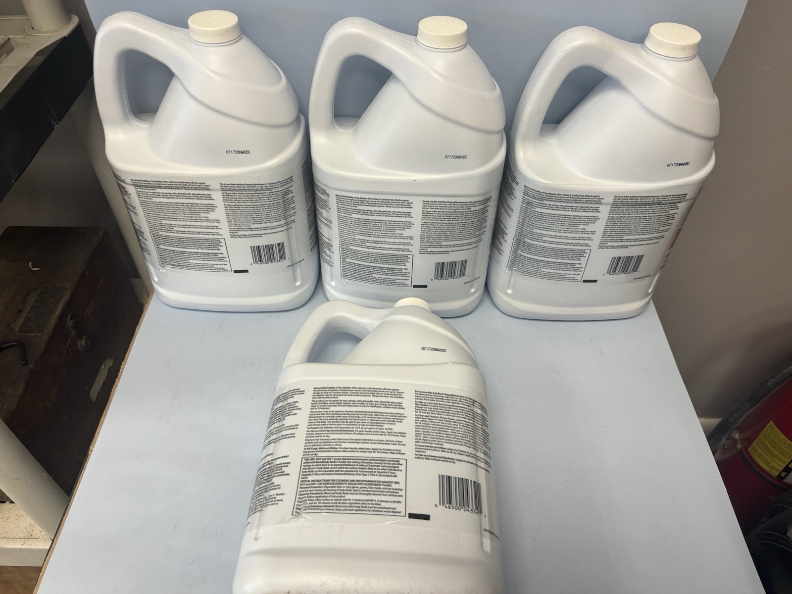 Diversey VIREX II 256 One Step Cleaner & Deodorant Liquid 1 Gallon