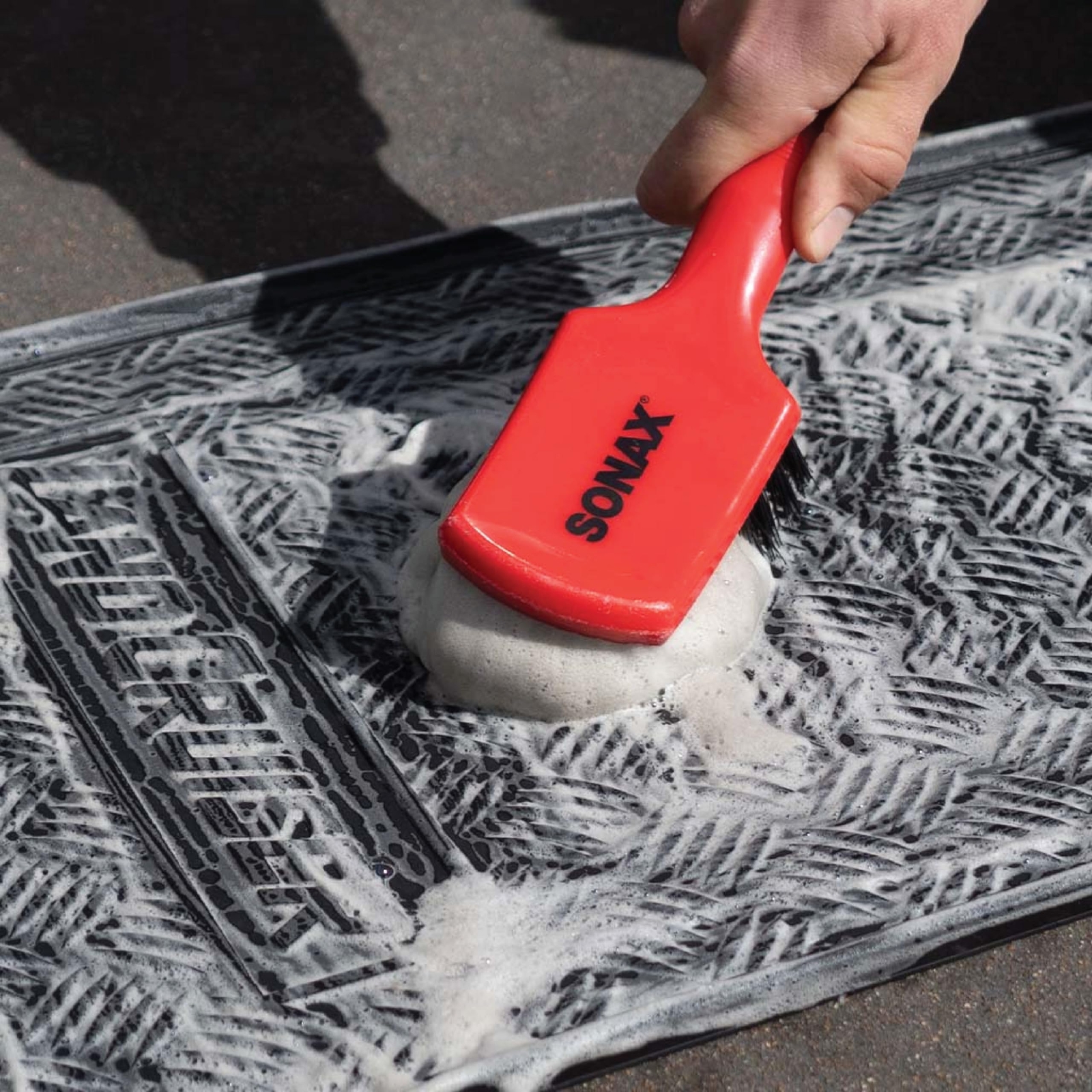 04917000 Intensive Cleaning Brush