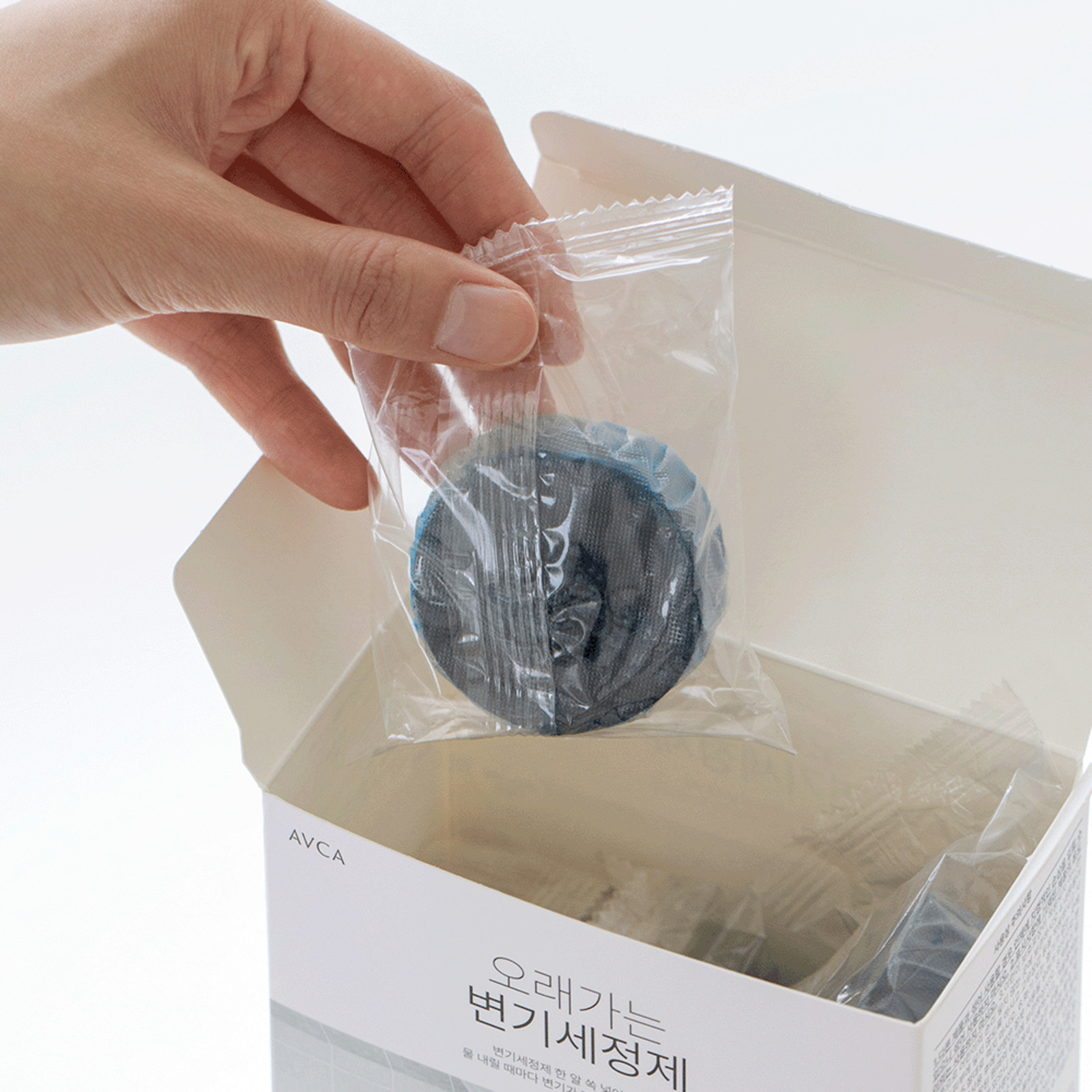avca long-lasting toilet cleaner 10p 400g