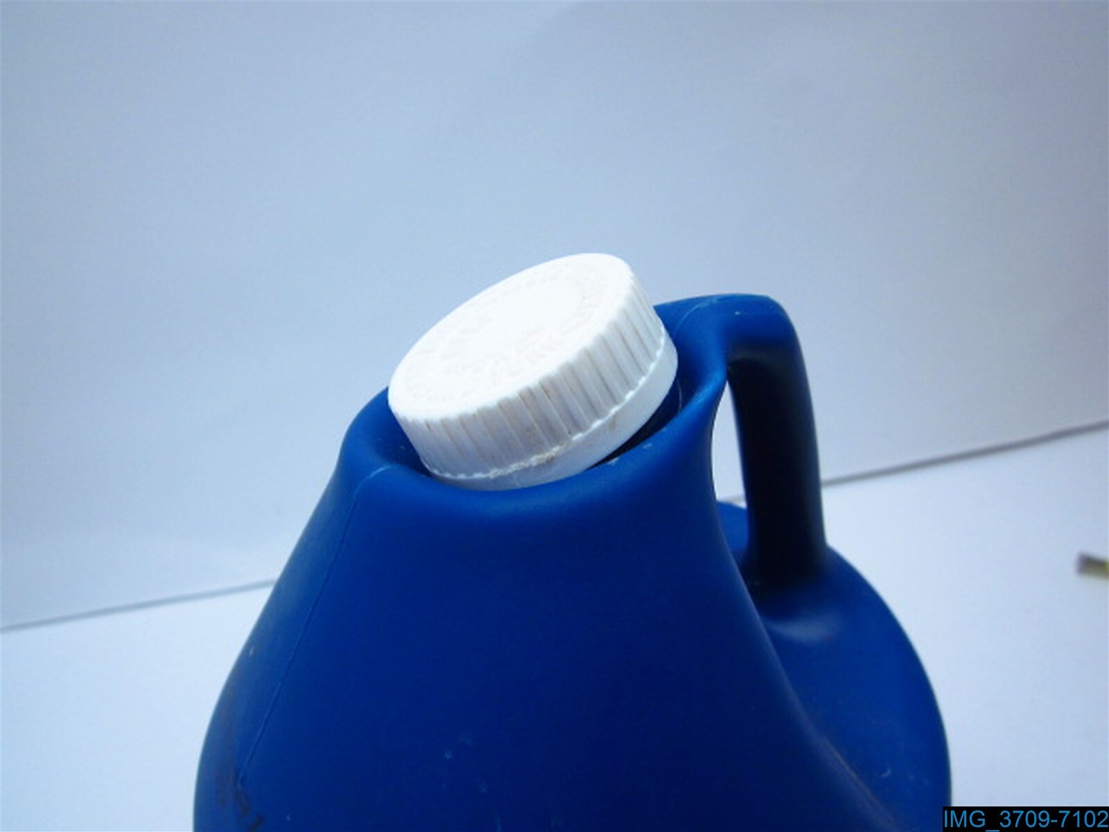 Qty = 2 Gallons: Zep Concentrated Carpet Shampoo for Scrubbers