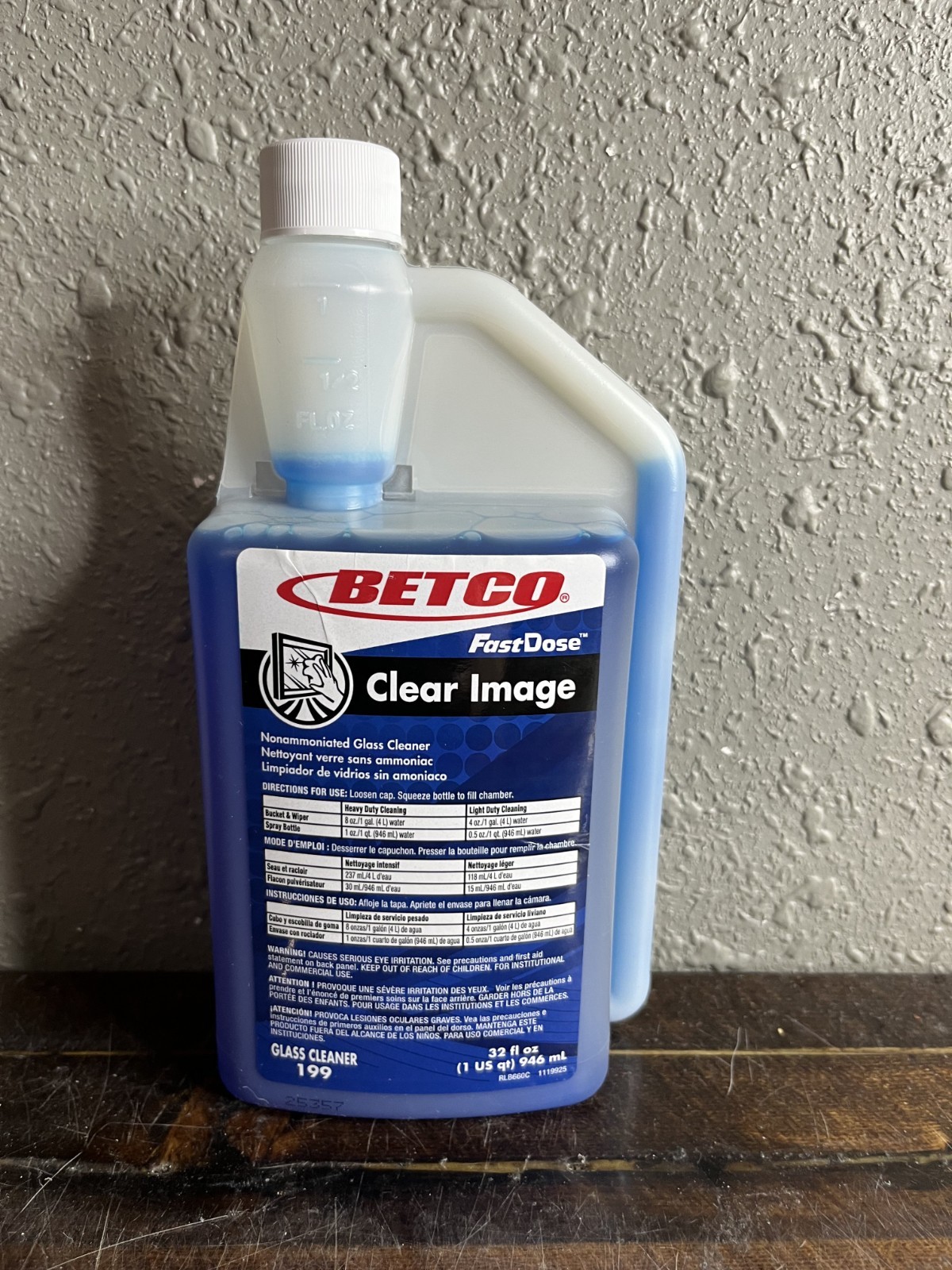 Betco Clear Image Glass Cleaner 199 Concentrated 32 fl oz FastDose Non-Ammoniate
