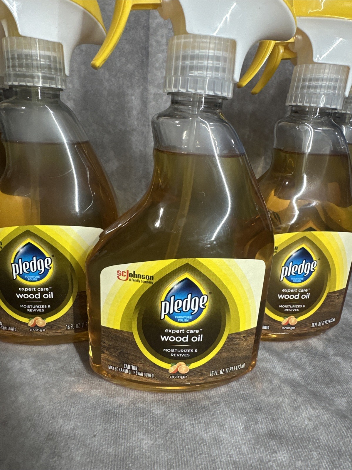 PLEDGE Natural Wood Furniture Cleaner Conditioner RESTORING ORANGE OIL (7)