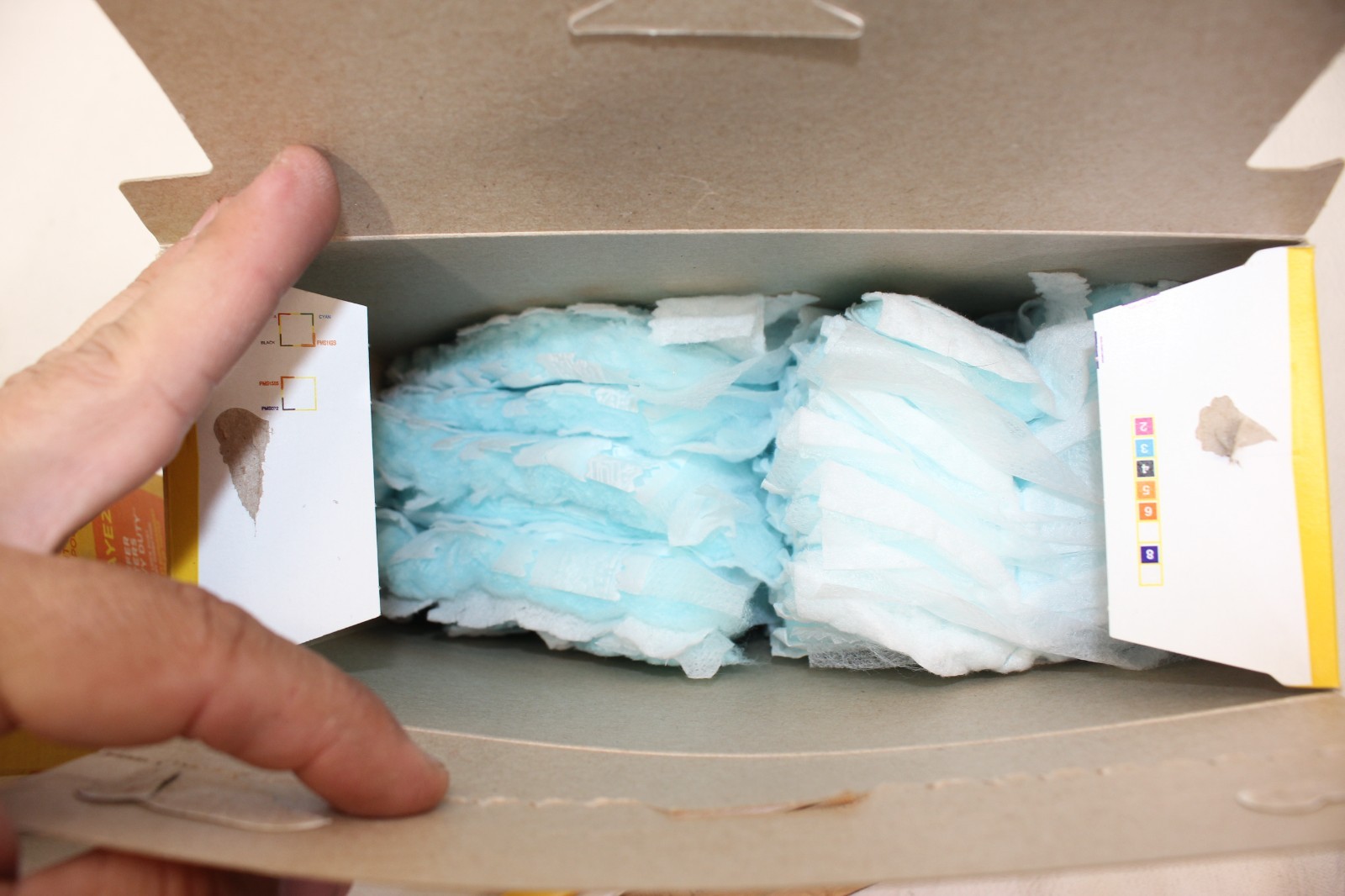 Swiffer Duster Dusting Wand with 32 refills, Lavender Vanilla, Nice LOT
