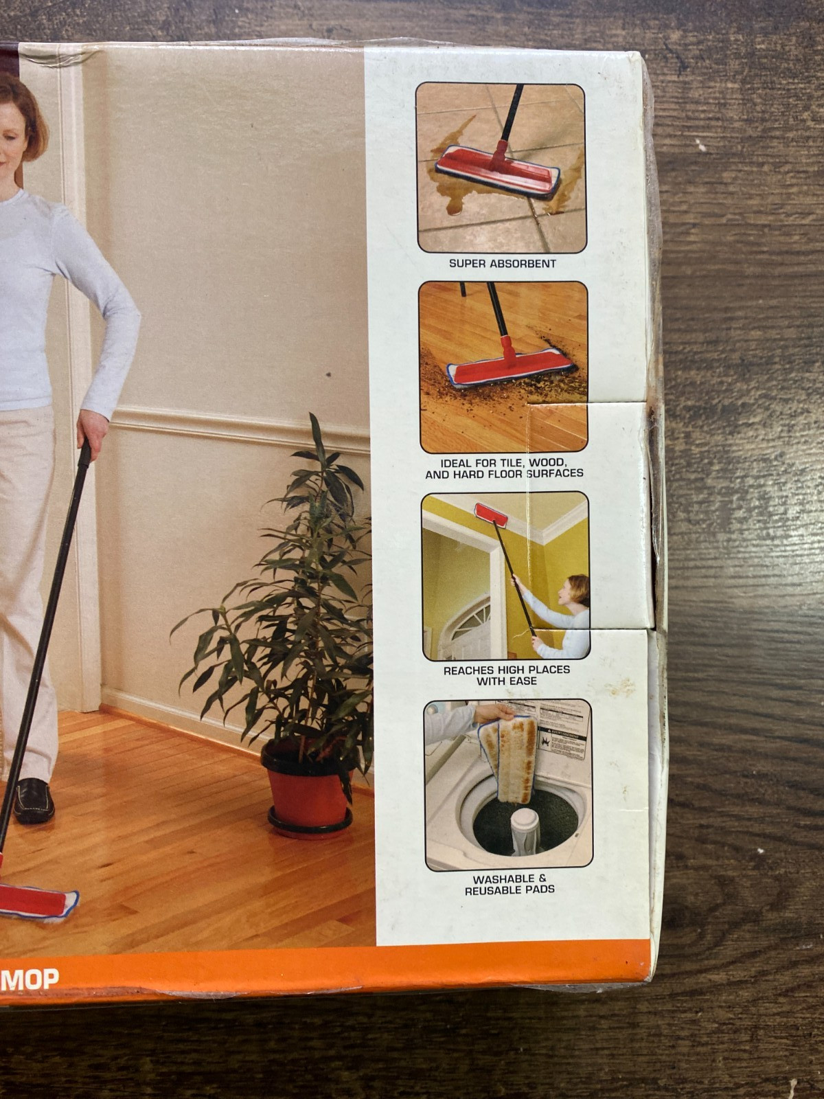Scunci Floor Mop Kit – Micro Fiber Washable Pads Swivel Mop – NOS