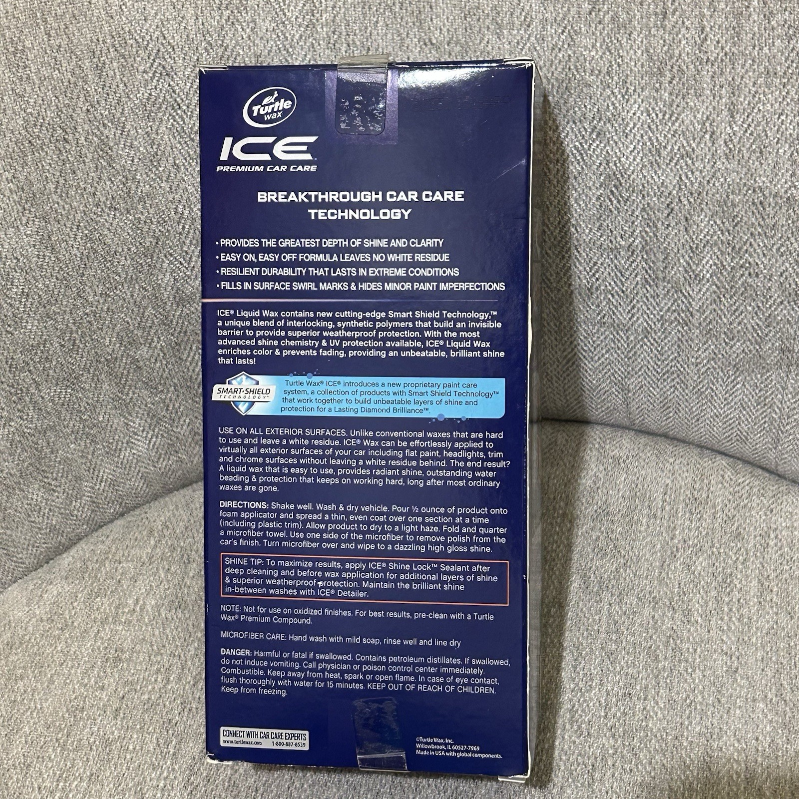 Turtle Wax Ice Premium Car Care Liquid Wax Kit 14 oz Shiny Clean Bottle Towel
