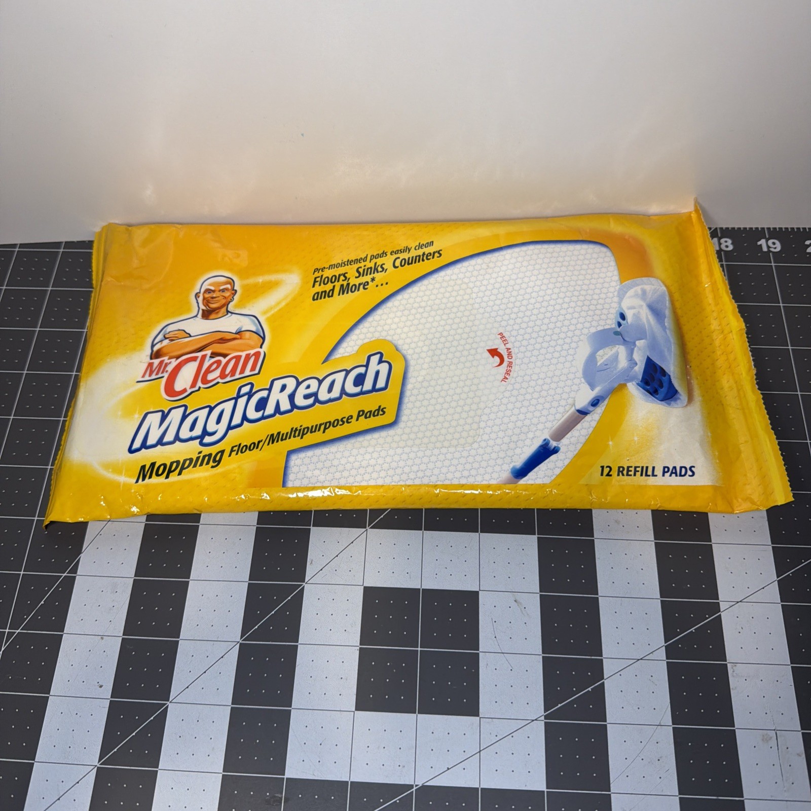 Mr. Clean MagicReach Mopping Floor Multipurpose 12 Refill Pads, Discontinued New
