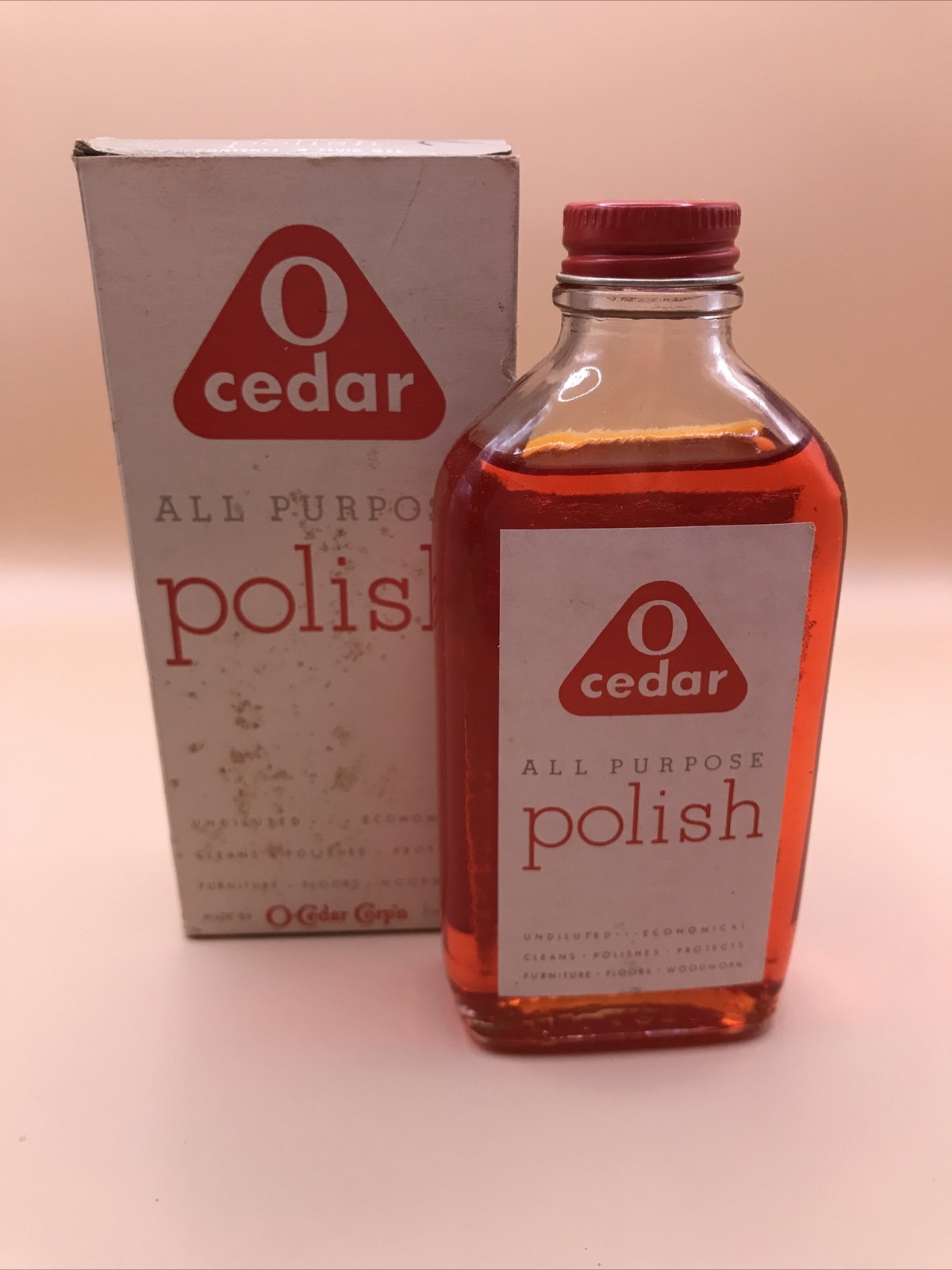 Vintage 50s O CEDAR Red Oil WOOD Polish Glass Bottle/Box Metal Cap 1950s PROP