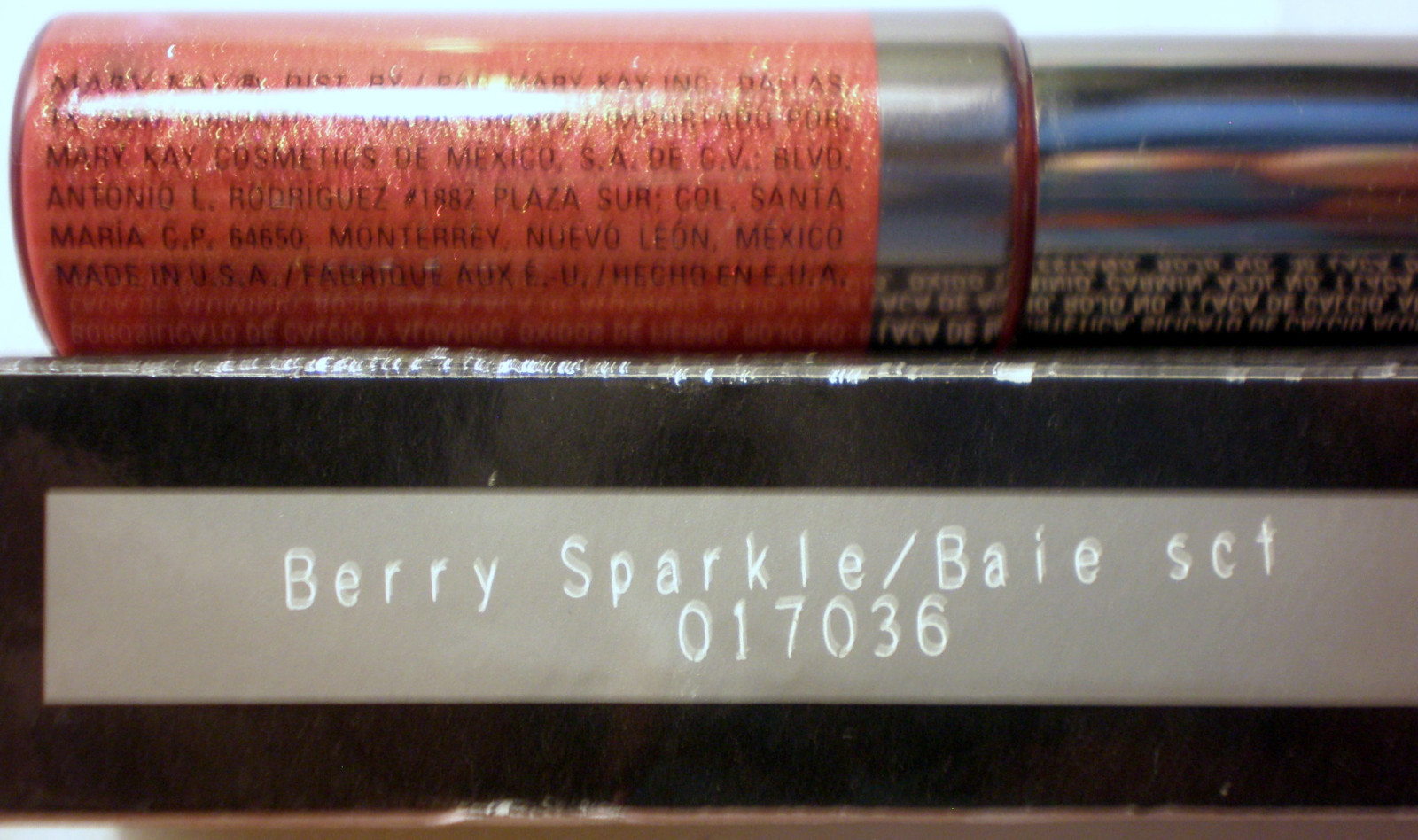 MARY KAY NOURISHINE LIP GLOSS BERRY SPARKLE 017036 BRILLO LABIAL 0.27 OZ 7.75 ML