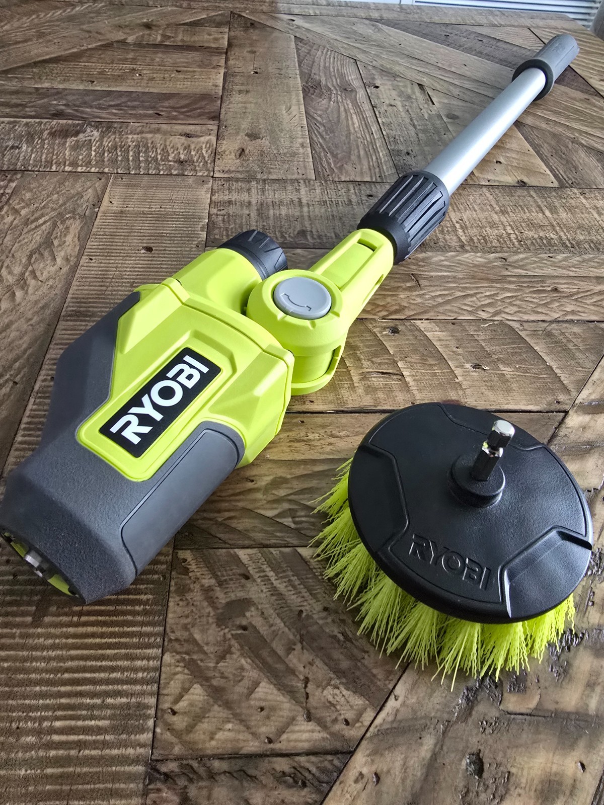 Open-Box! 🔥 RYOBI USB Telescoping Power Scrubber + One Brush (FVG53) TOOL-ONLY