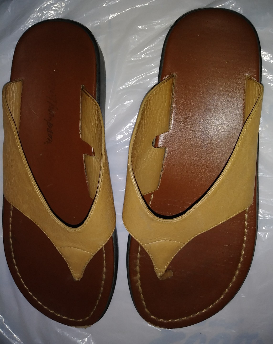 NORM THOMPSON LEATHER SLIP-ON THONG SANDALS WOMEN US SIZE 7 MEDIUM #1530006 GC