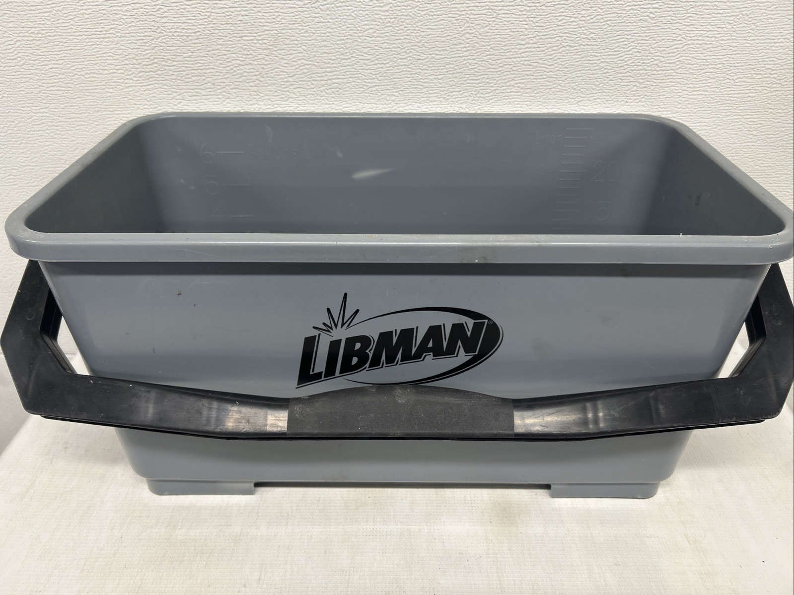 Libman 3.5-Gallon Window Cleaning Mop Bucket Container Grey w/Handle #01066