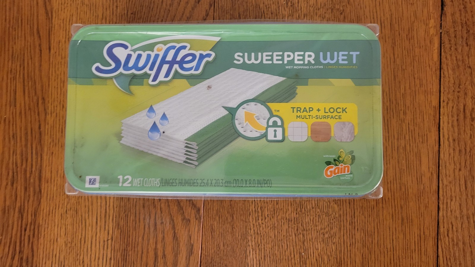 Swiffer Sweeper Wet Cloth Pad Refills, Gain Original Scent (12 Count)