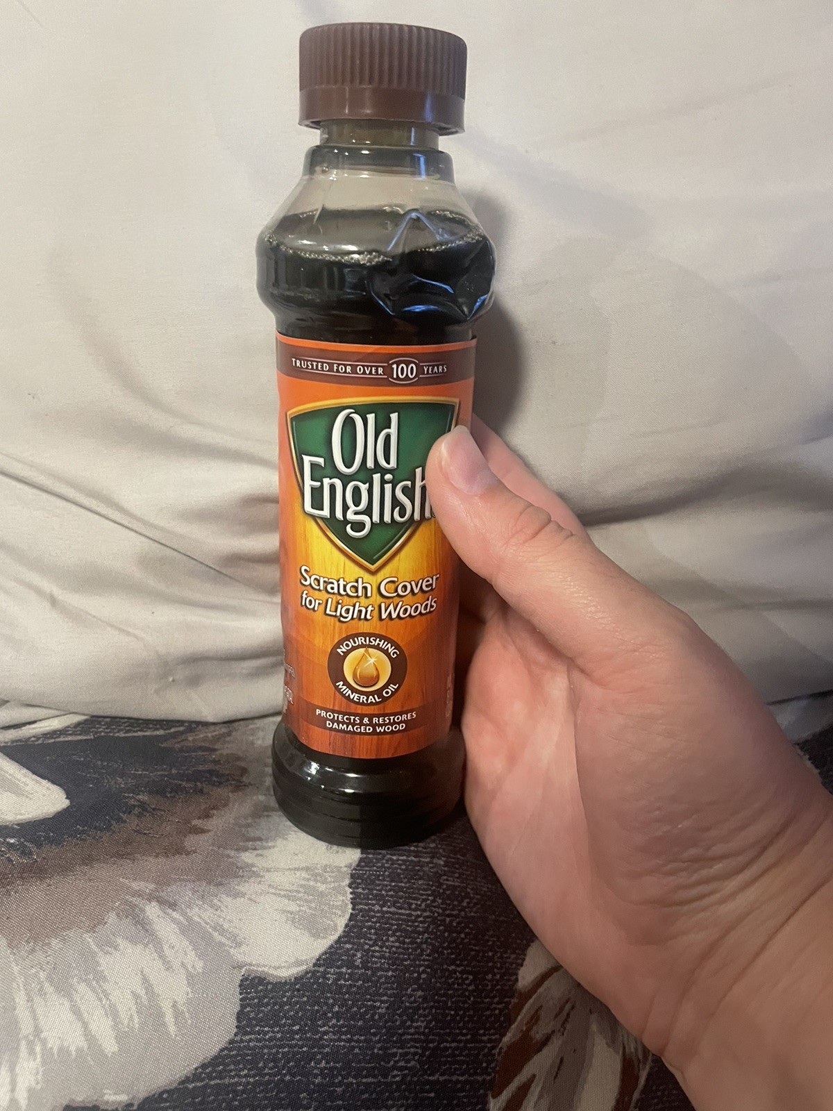 Old English Light Woods 8 -fl oz Wood furniture scratch cover