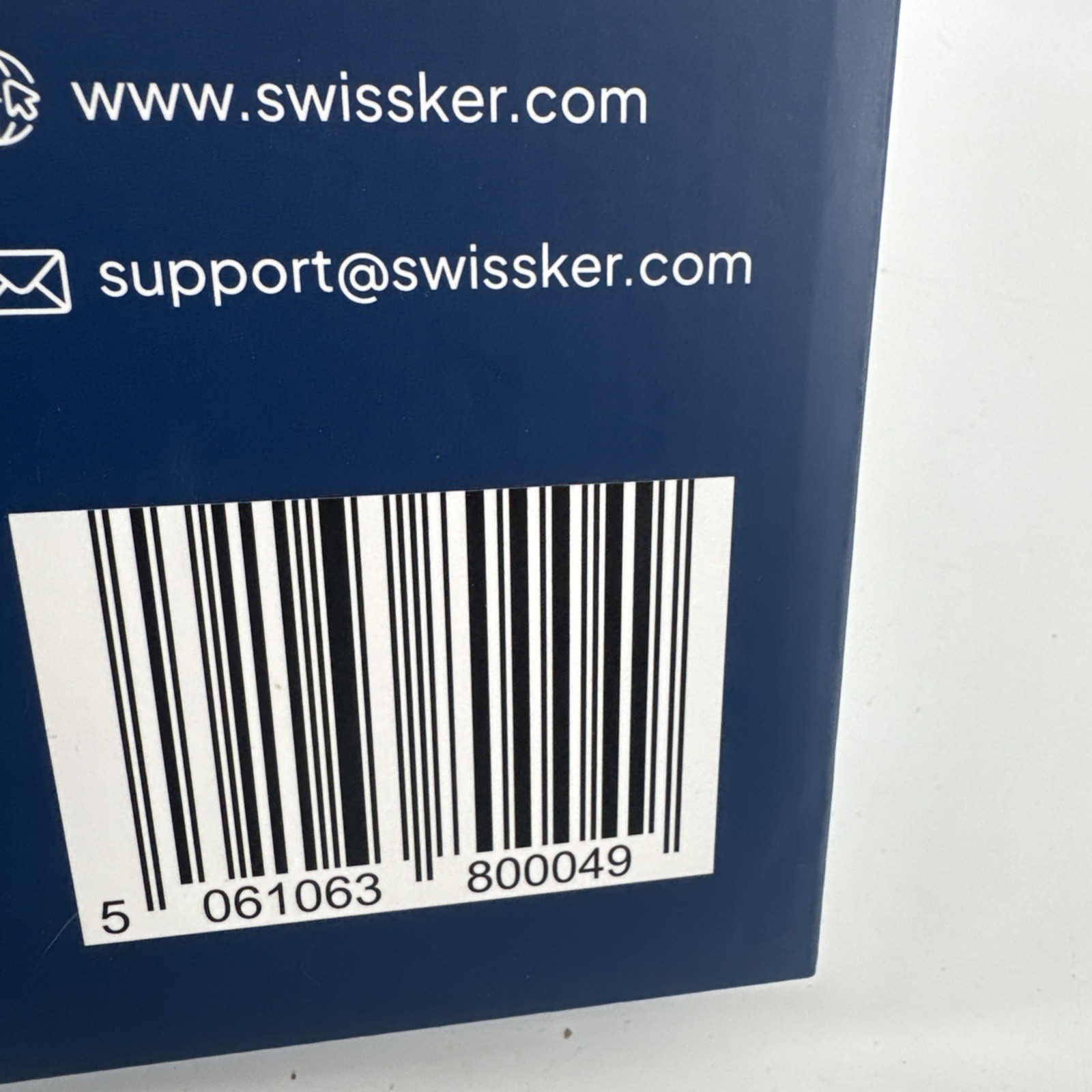 HaloUV Swissker by Swissklip Home Disinfection Device With Remote New Open Box