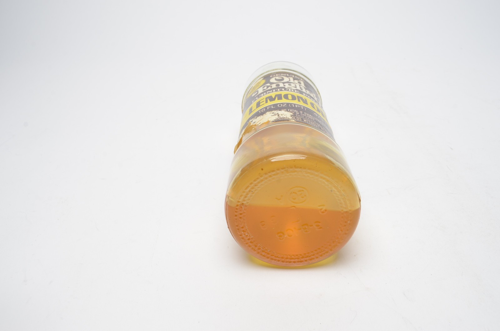Old English Lemon Oil Furniture Polish 16 fl oz Approx 60% Full Glass Vintage